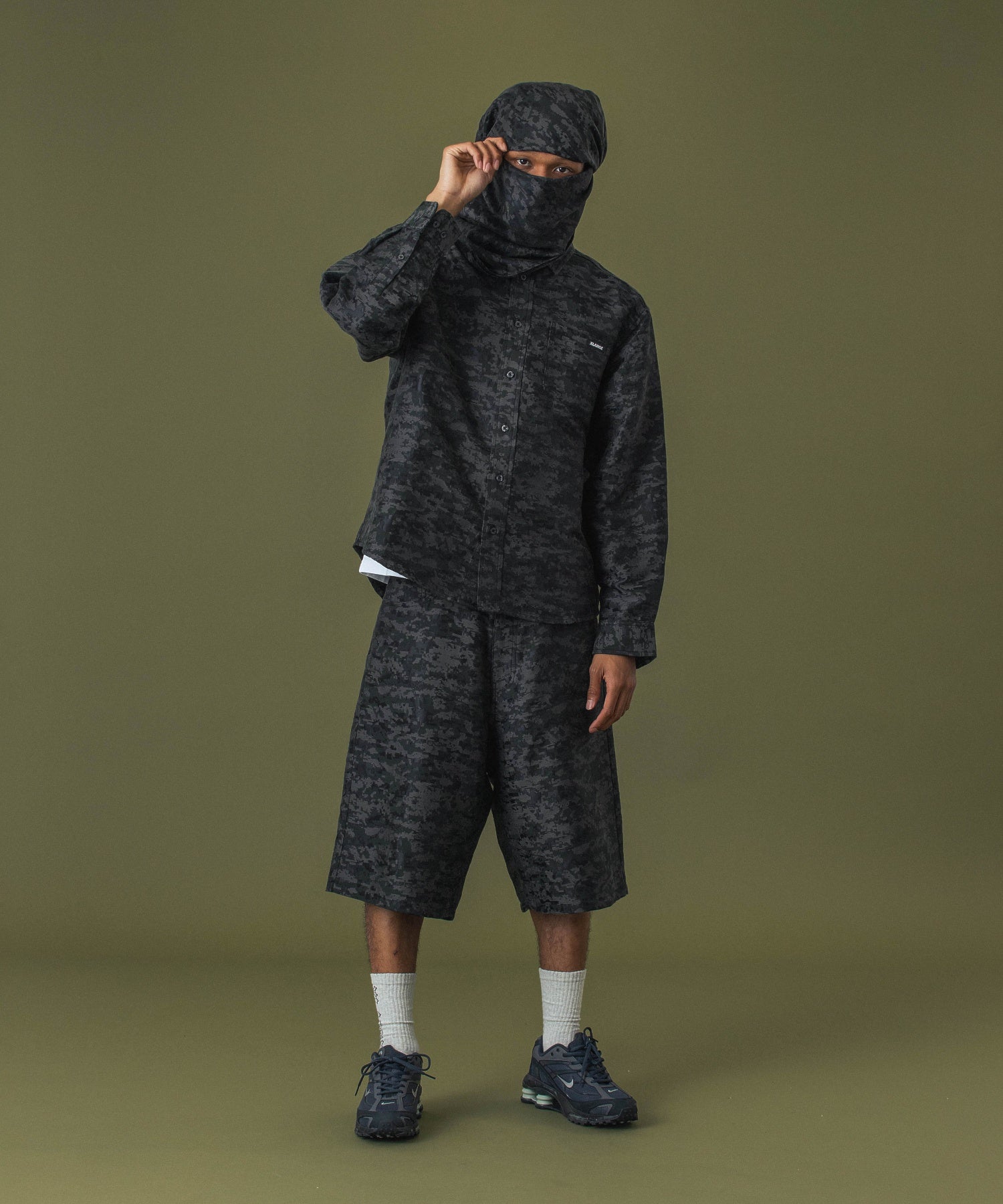 DIGITAL CAMO JACQUARD SHORTS