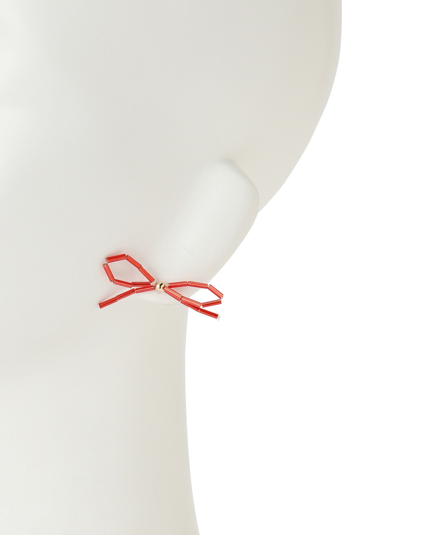 ビーズリボンピアス