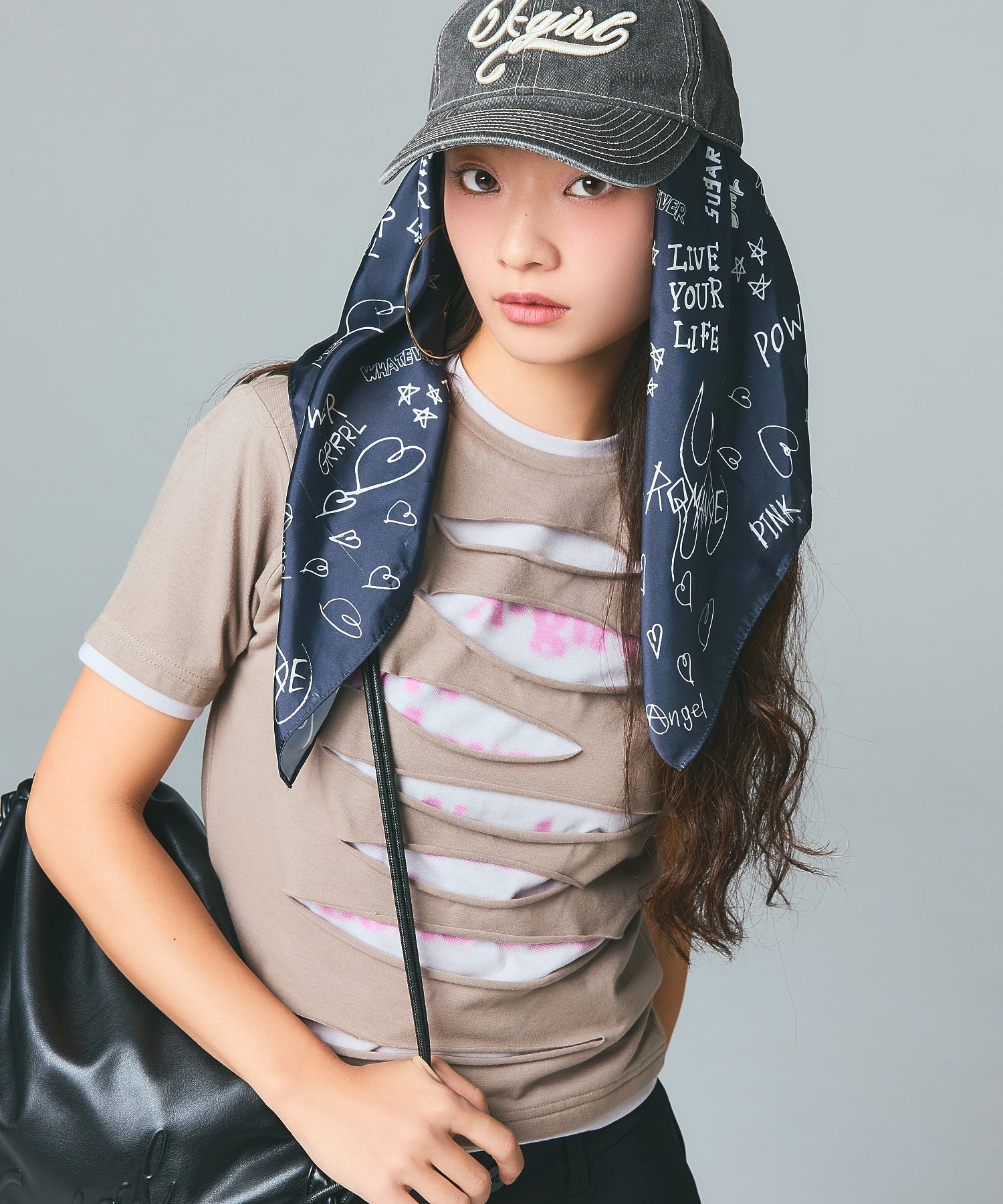 DISTRESSED S/S BABY TEE