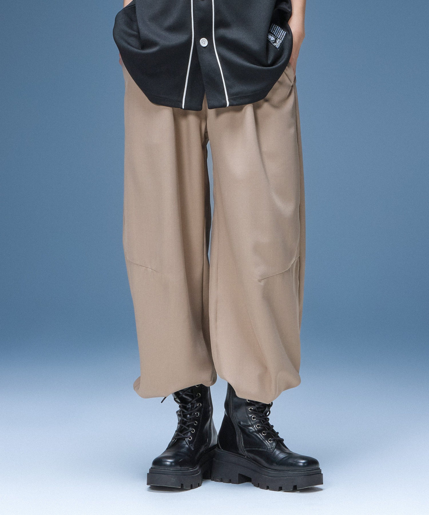 BARREL LEG SLACKS