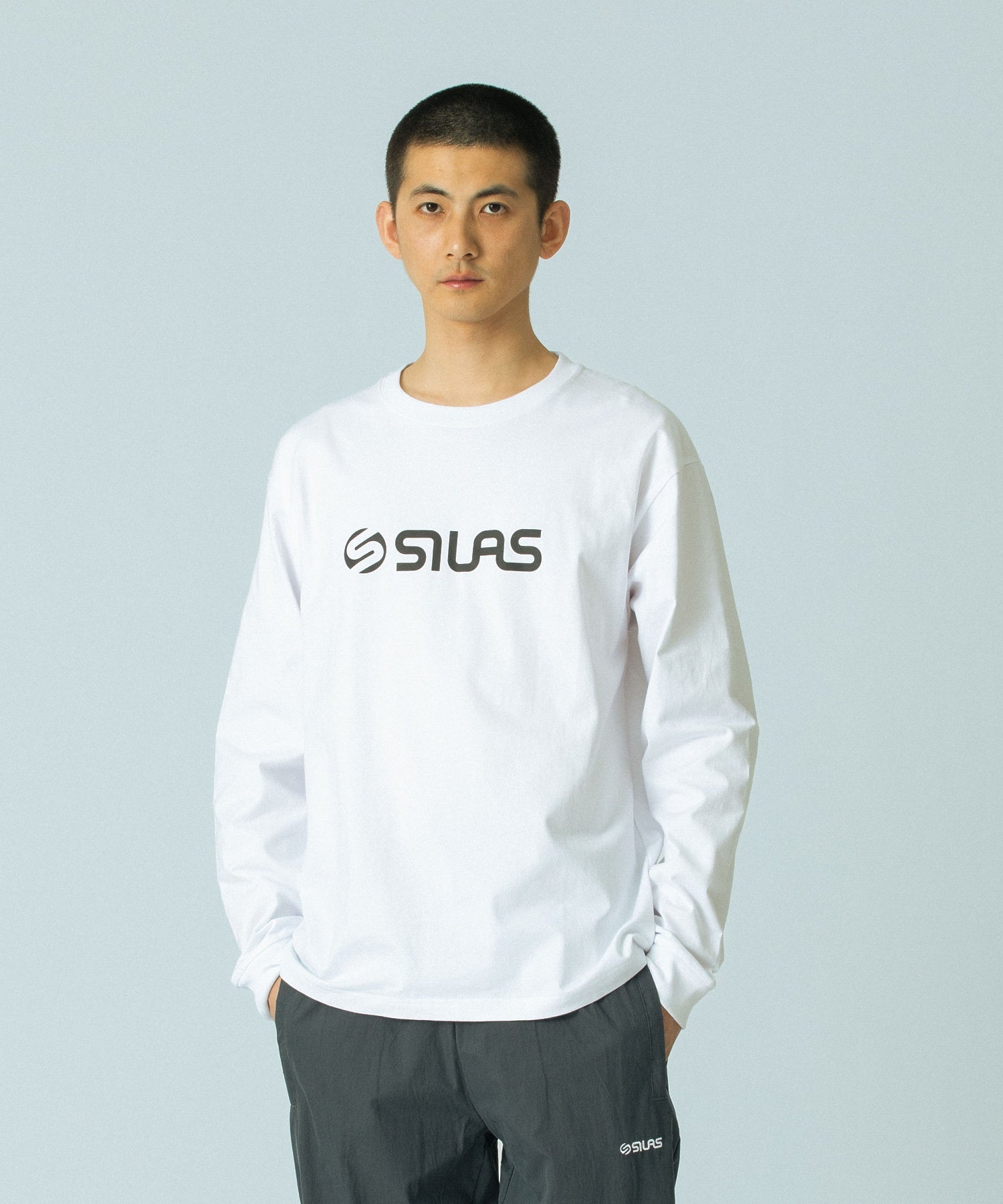 model：H183 着用サイズ：L