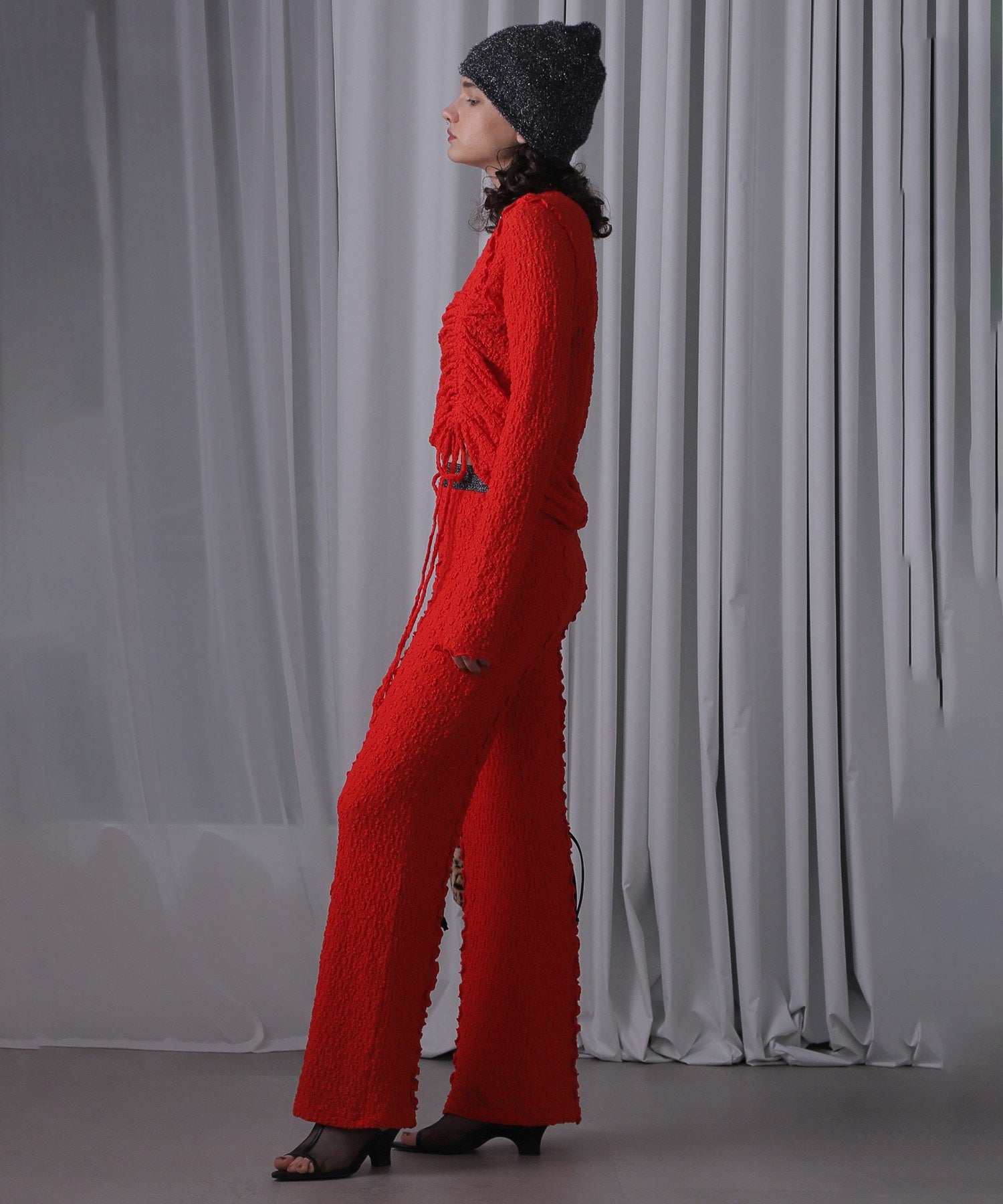 CREOLME/シャーリングフラワートップス