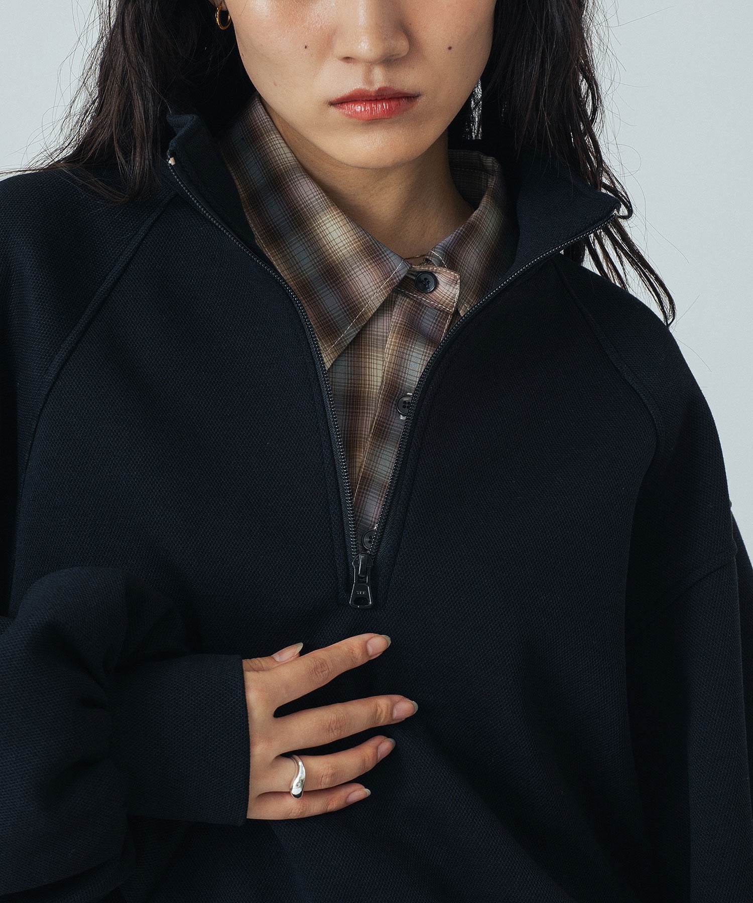 mici/VOLUME SLEEVE ZIP UP TOP