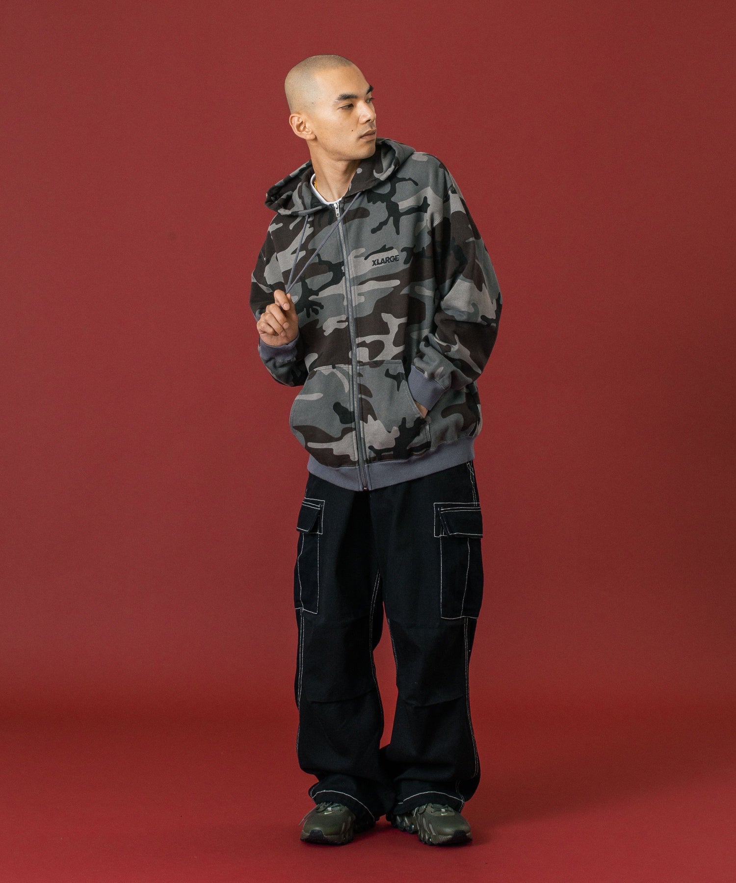 CAMO ZIP UP HOODED SWEATSHIRT