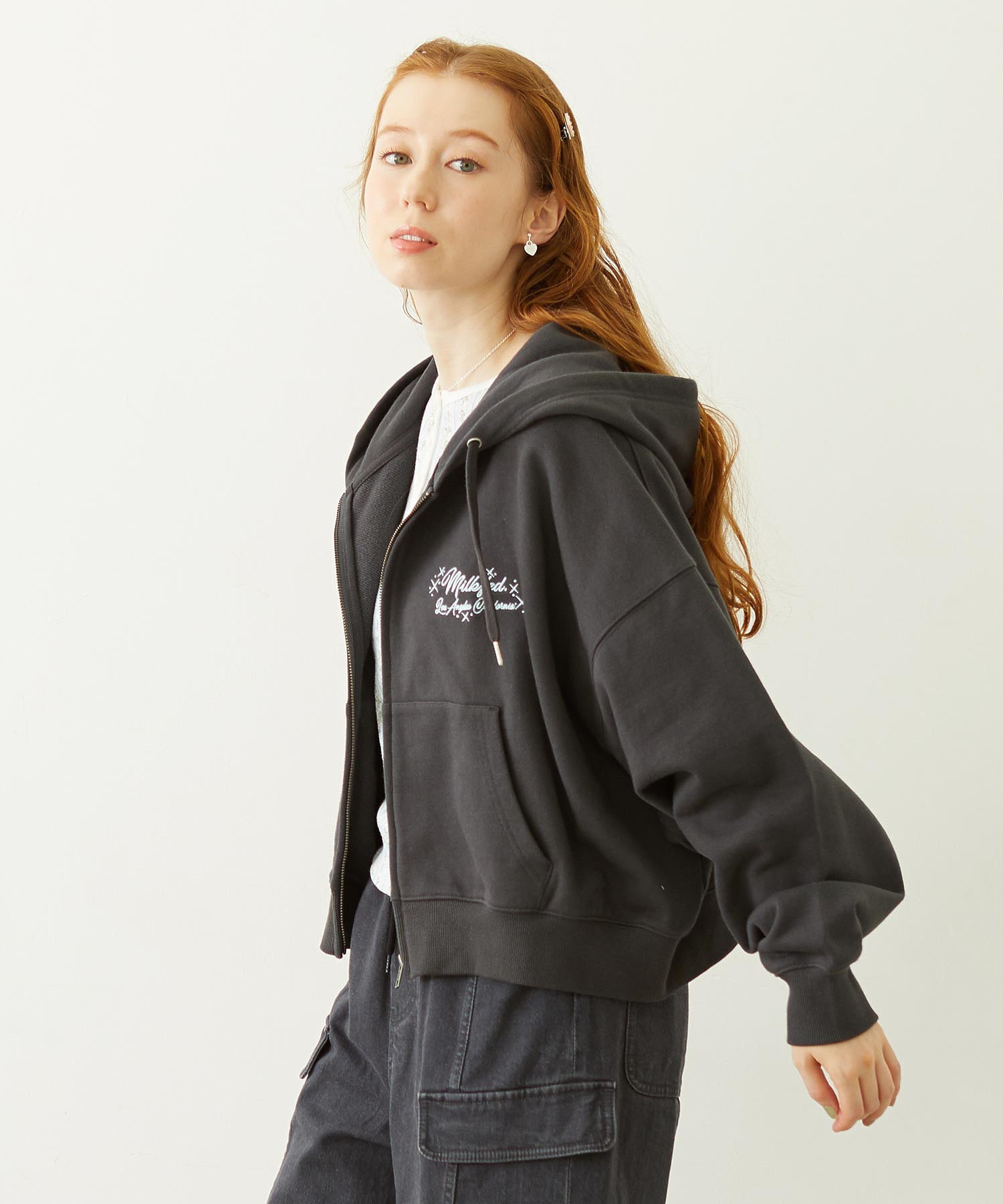 RHINESTONE LOGO SHORT ZIP UP HOODIE