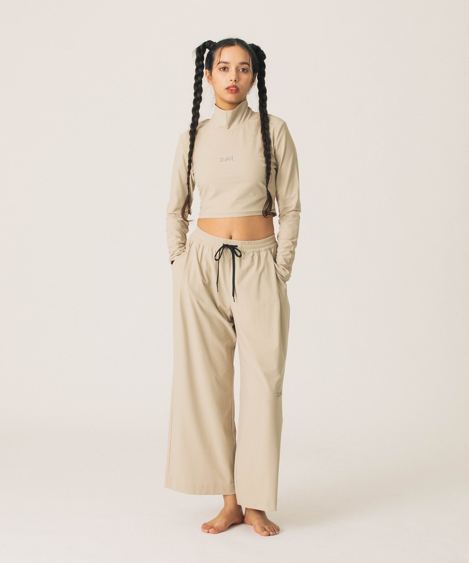 HIGH NECK SHORT LS TOP