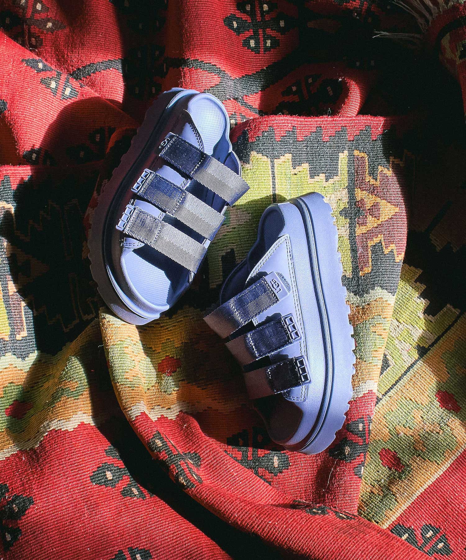 UGG/W GOLDENGLOW SLIDE