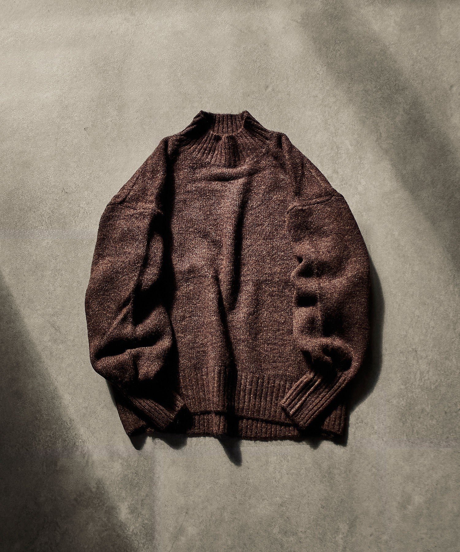 【WEB・一部店舗限定】 BASIC HIGH NECK KNIT