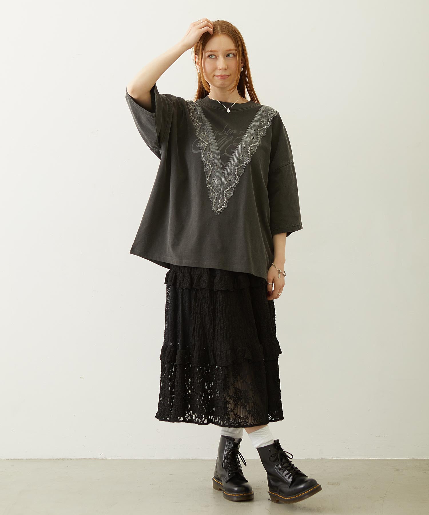 LACE S/S TOP
