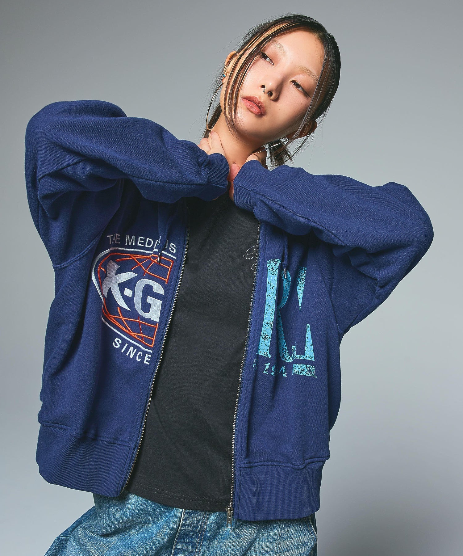 PANELED GRAPHIC ZIP UP SWEAT HOODIE