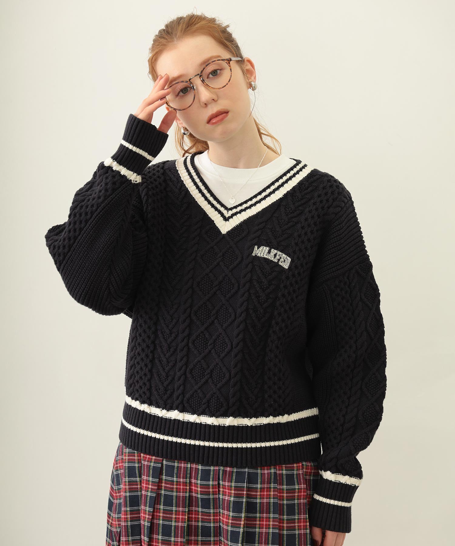 MILKFED. PATCH V-NECK KNIT