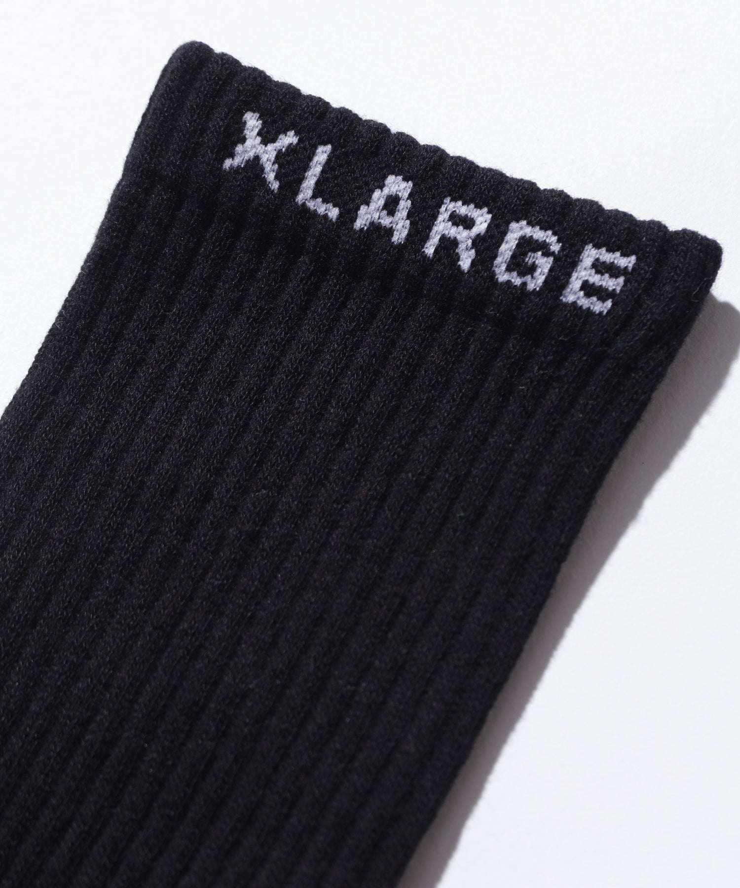 2P MIDDLE LENGTH SOCKS