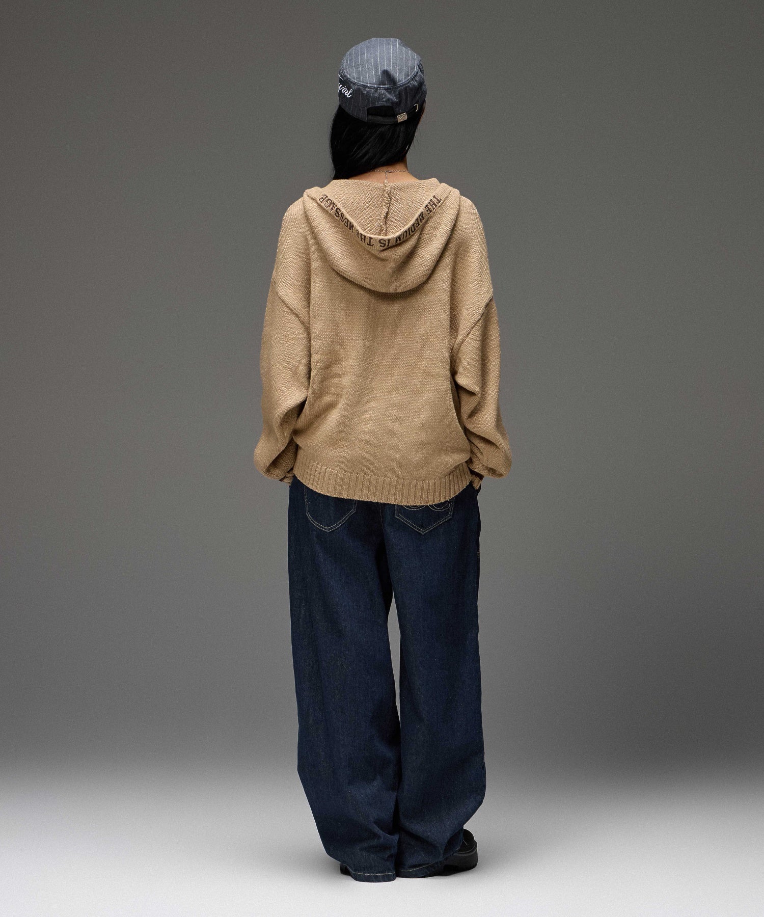 FRONT SLIT KNIT HOODIE