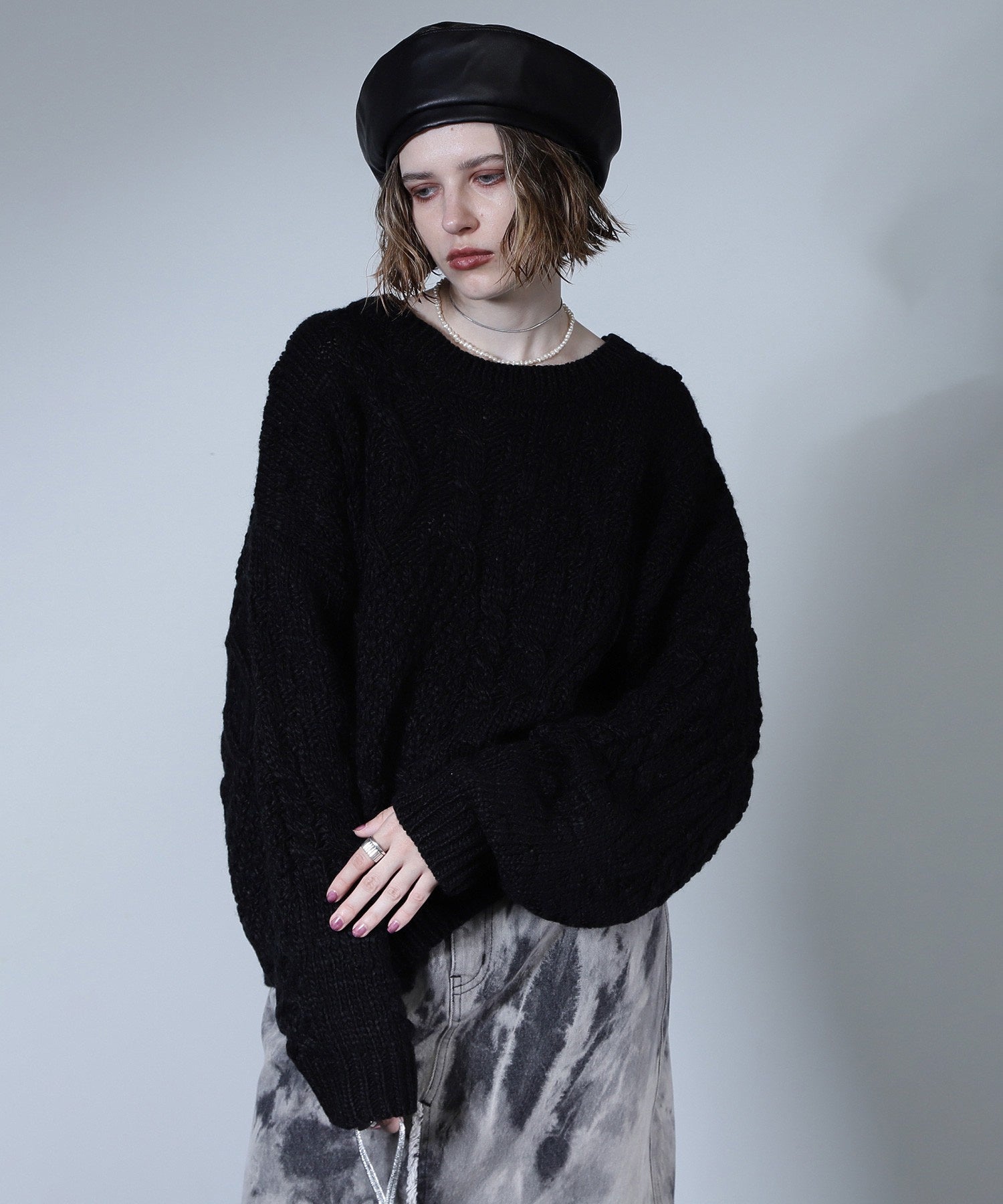 ケーブルニット