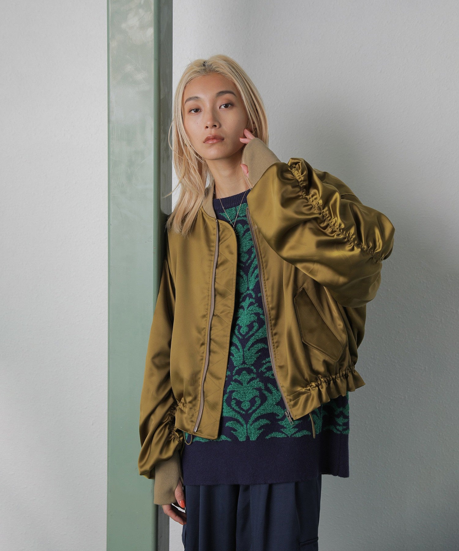 ギャザースリーブMA-1ブルゾン