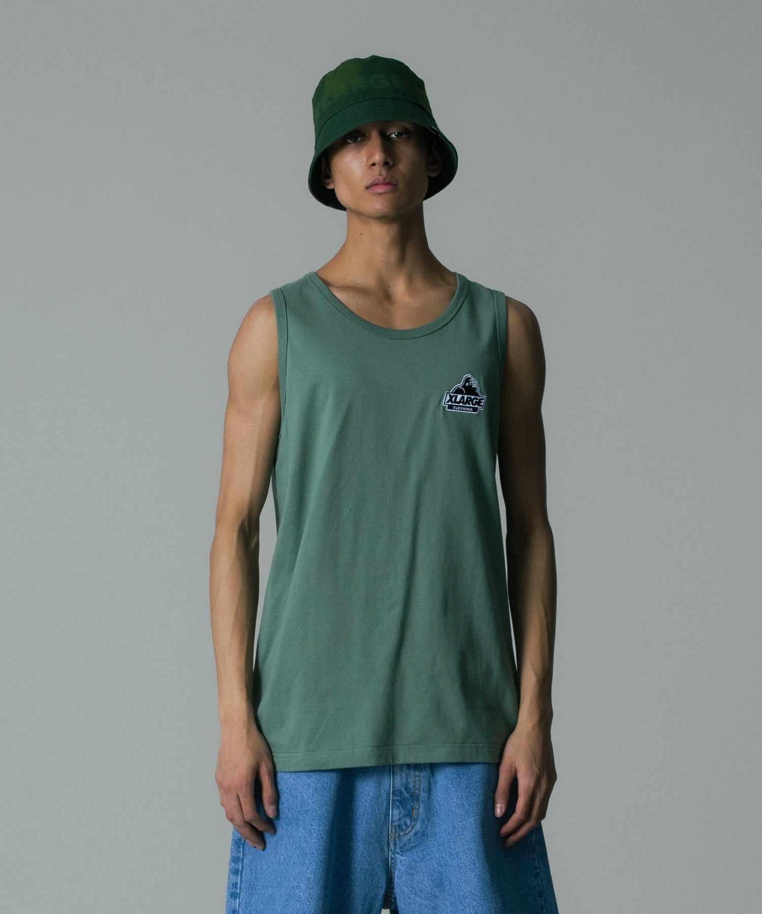 MODEL 身長183cm / 着用サイズ：Lサイズ