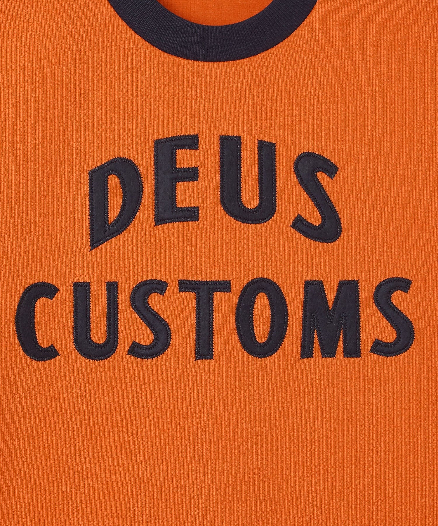 DEUS EX MACHINA/HELENE TEE