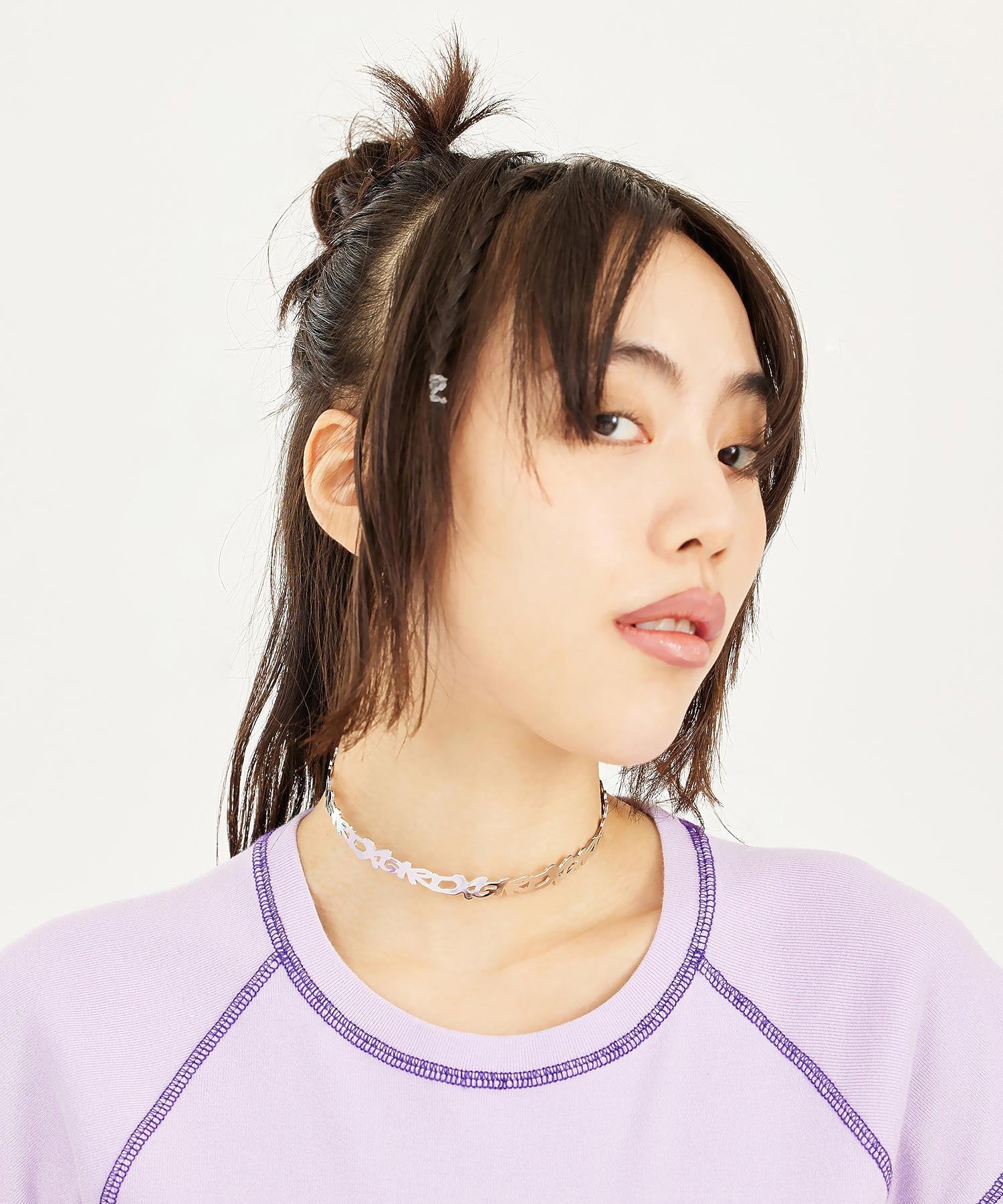 X-GIRL LOGO CHOKER