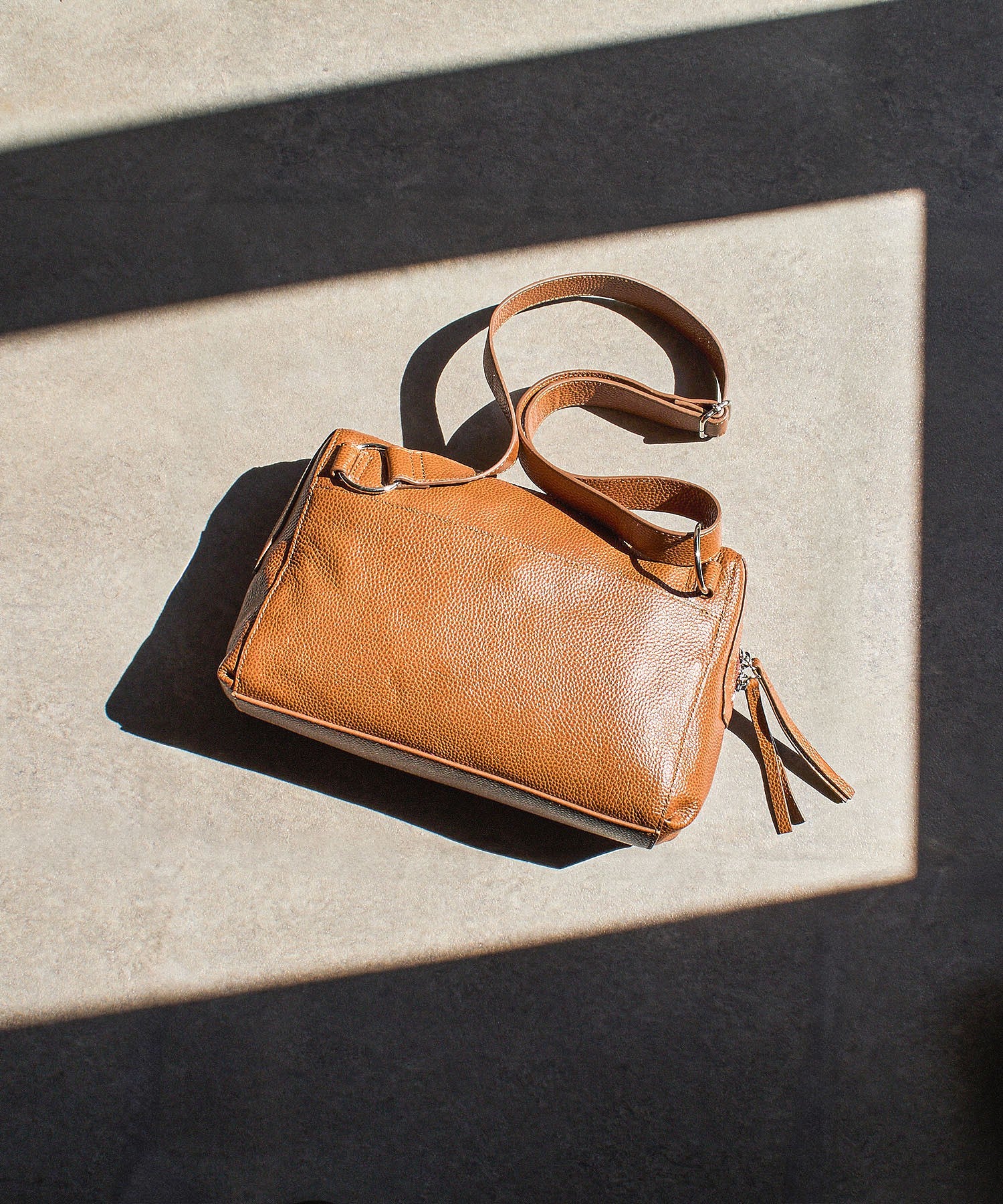 BEAURE/LEATHER BIG SHOULDER BAG