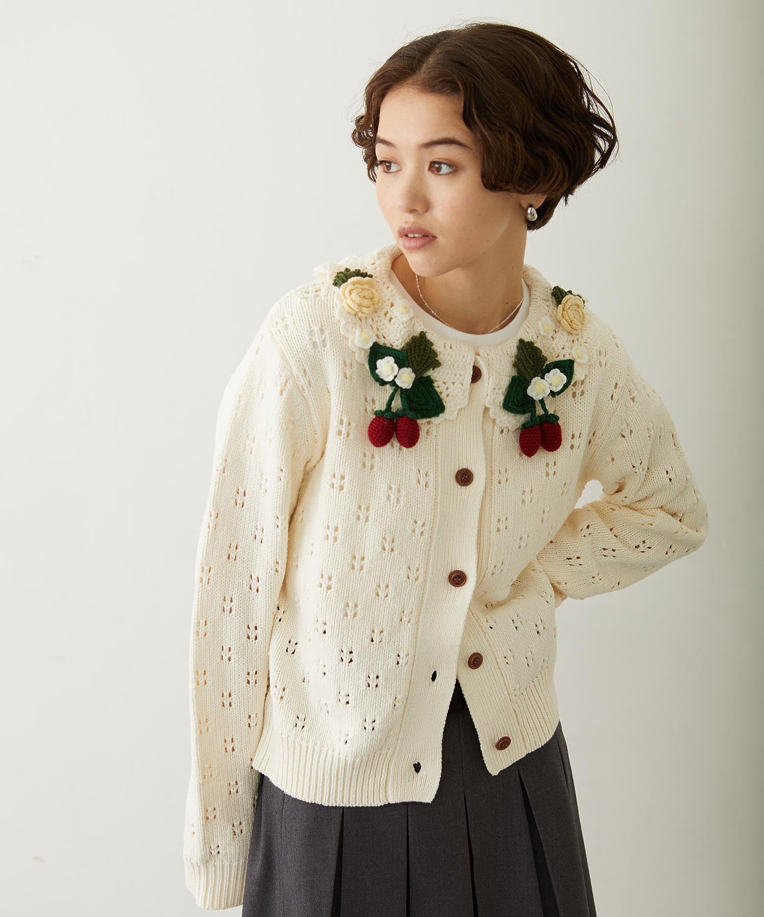 STRAWBERRY FLOWER KNIT CARDIGAN