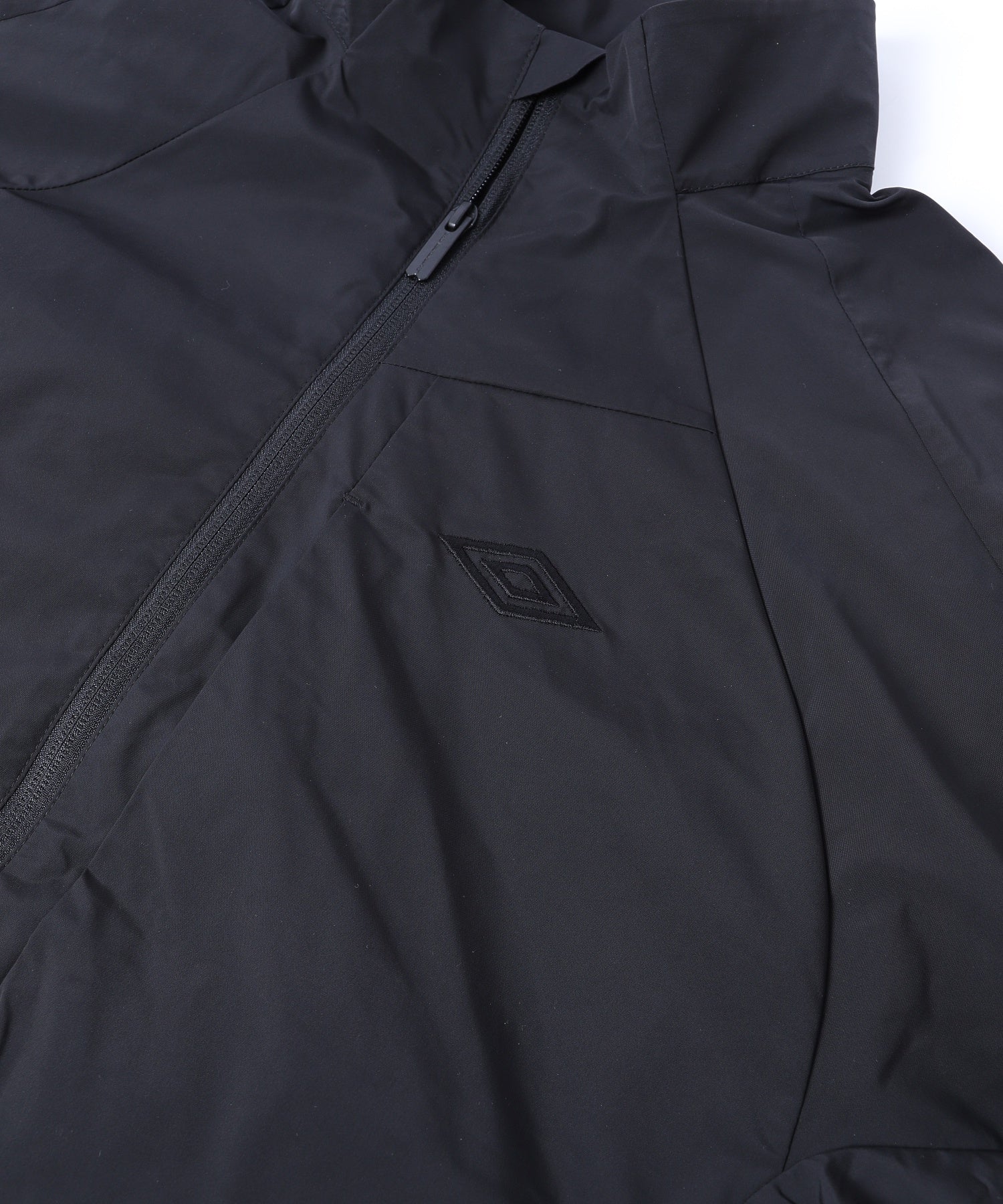 WHITE MOUNTAINEERING/ホワイトマウンテニアリング/WM×UMBRO BLOUSON/BK2473207