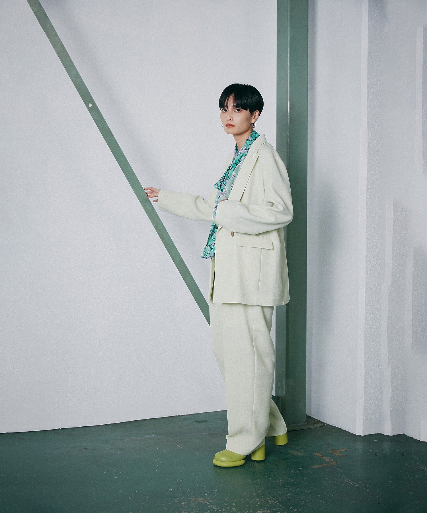 テーラードジャケット