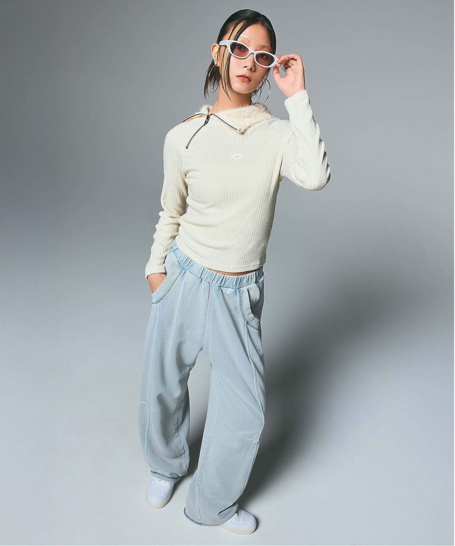 HAIRY HOODED HALF ZIP TOP