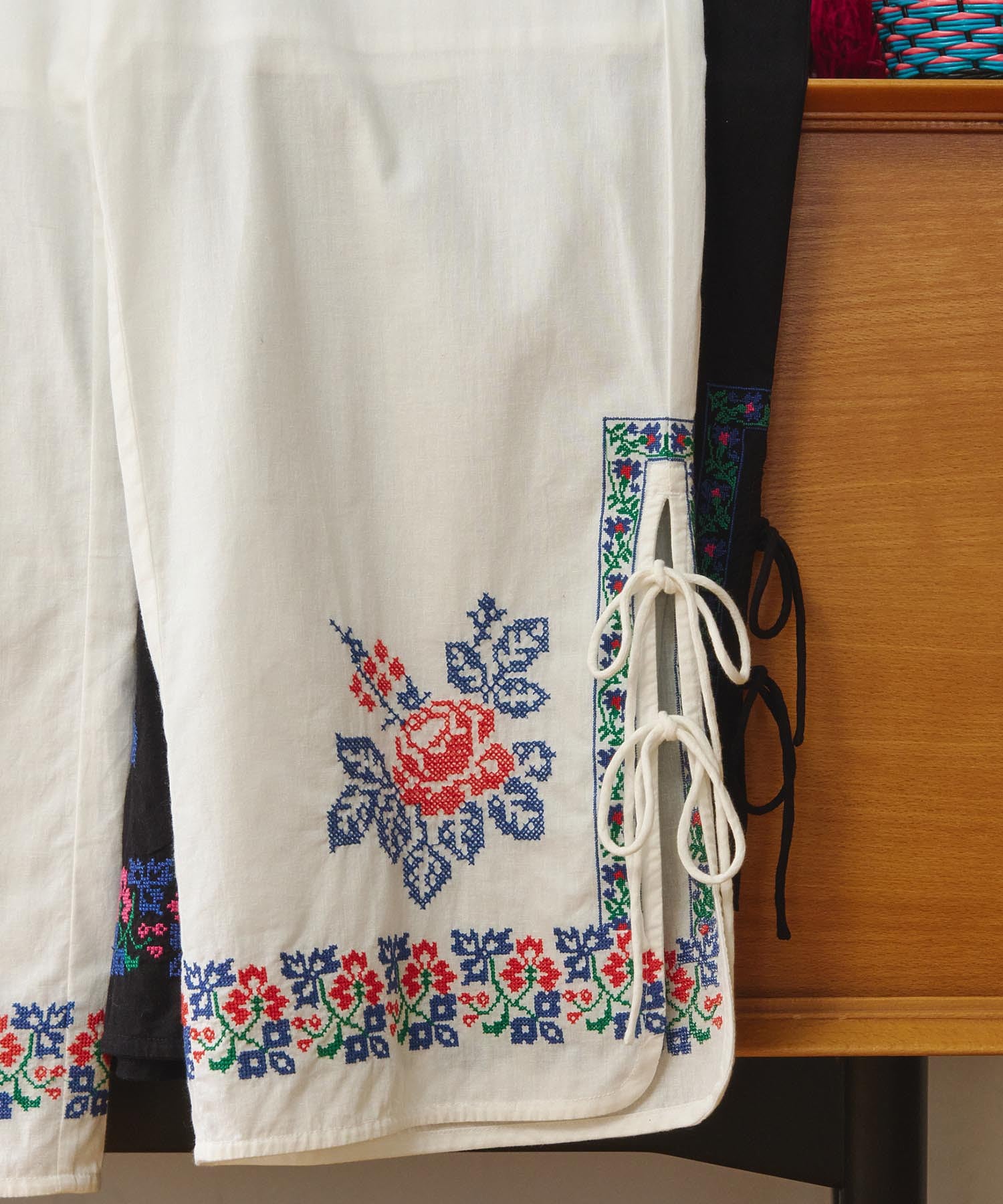 EMBROIDERY RIBBON PANTS