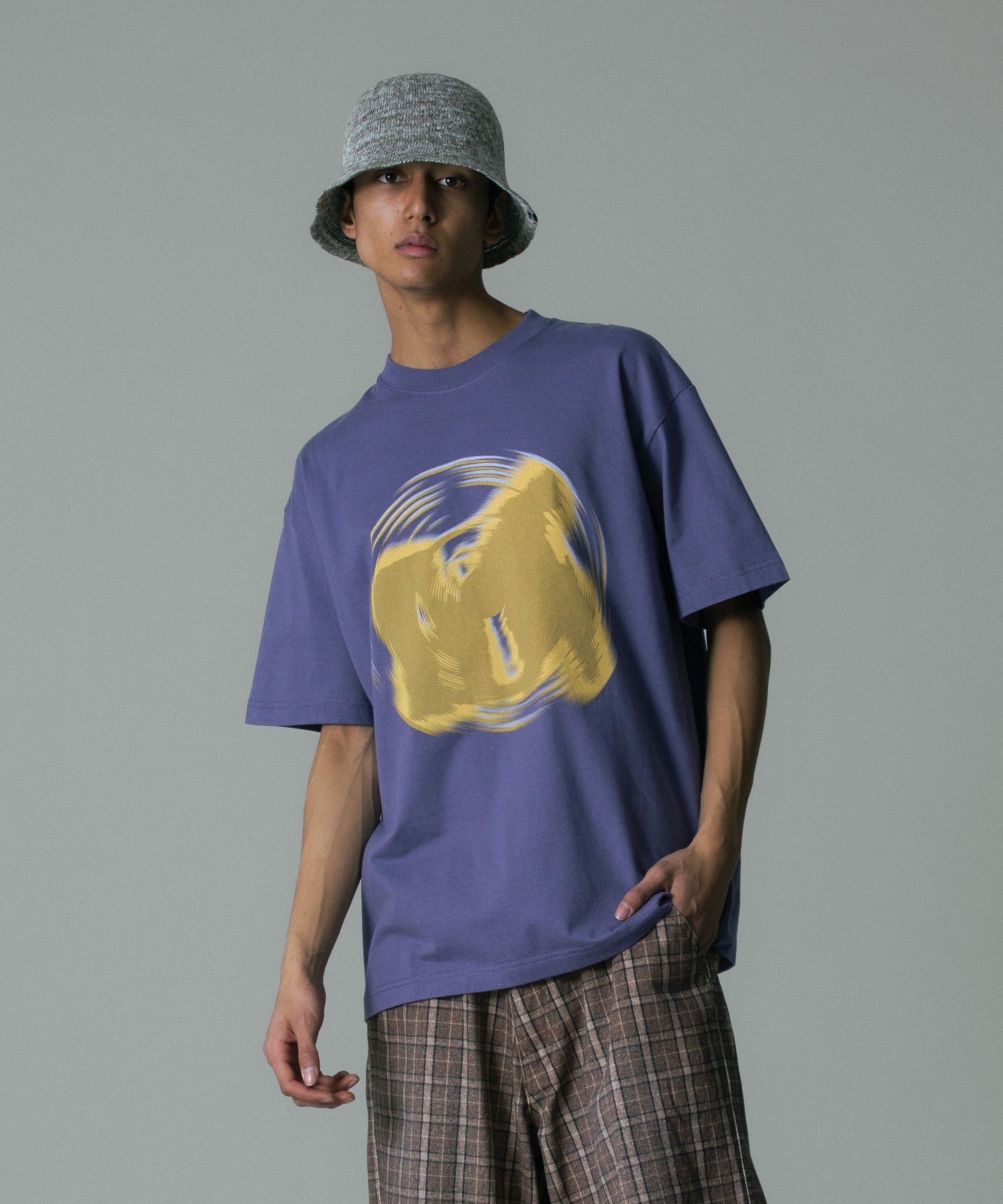 MODEL 身長183cm / 着用サイズ：Lサイズ