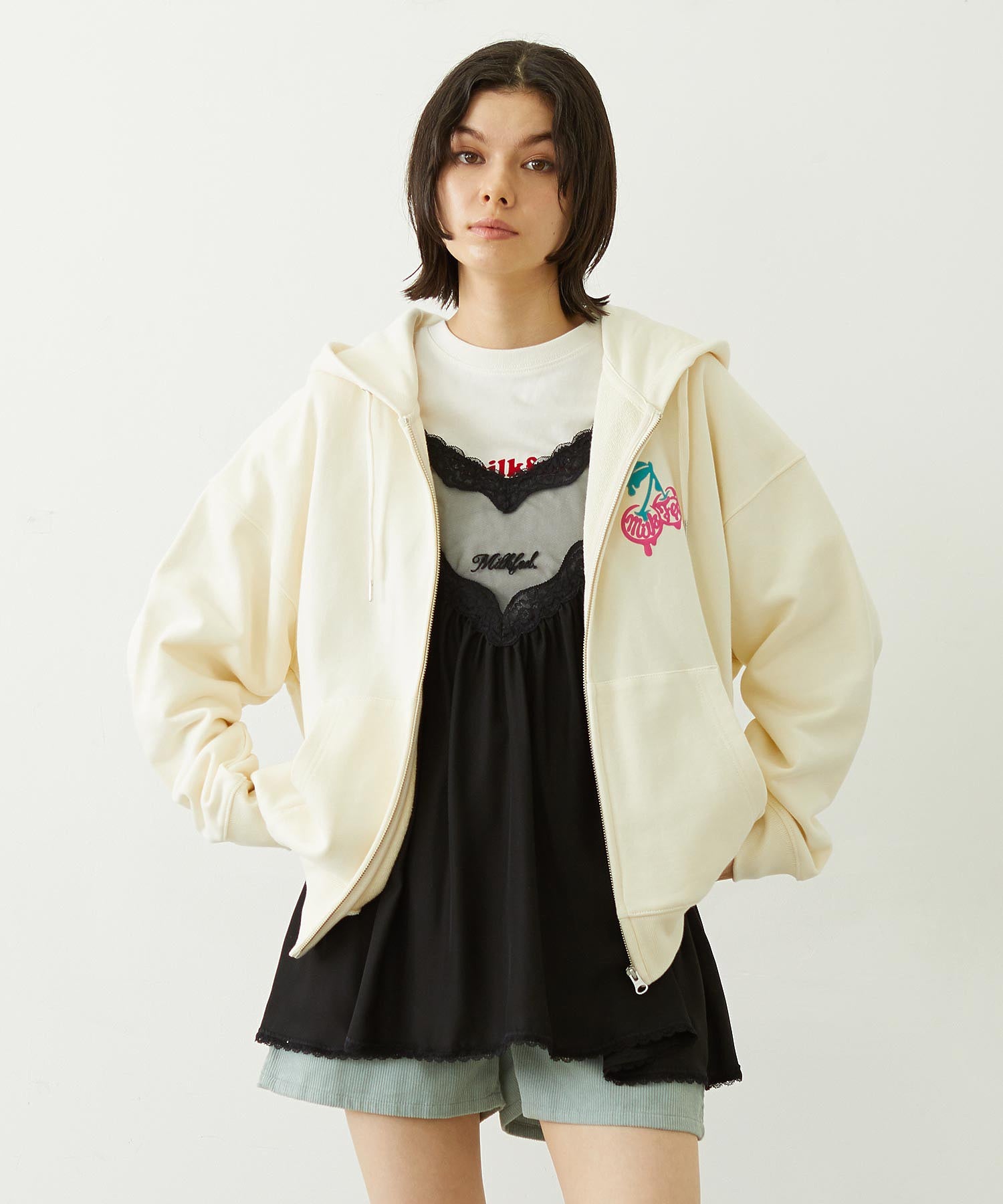 MELTY CHERRY WIDE ZIP UP HOODIE