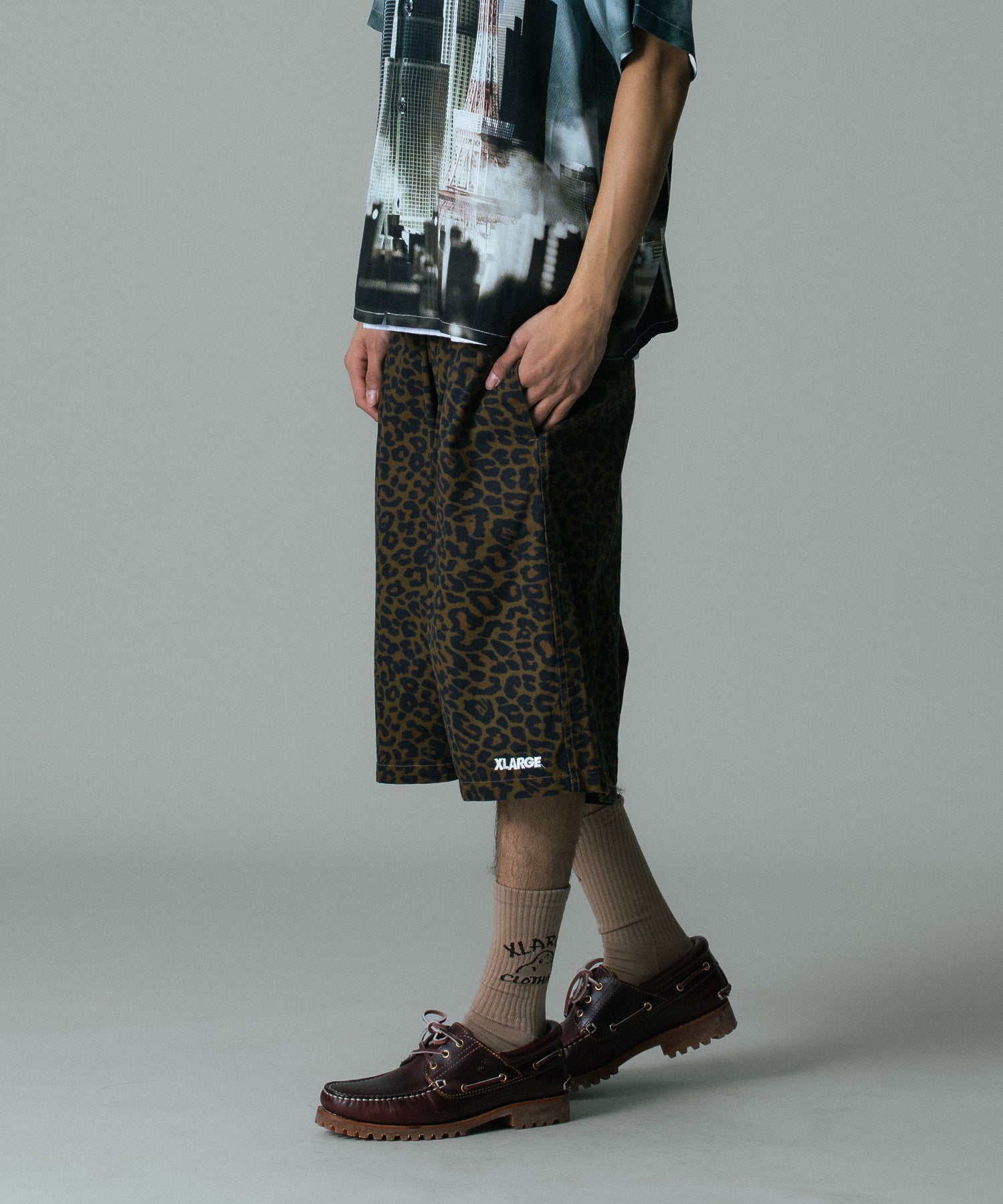 MODEL 身長183cm / 着用サイズ：Lサイズ