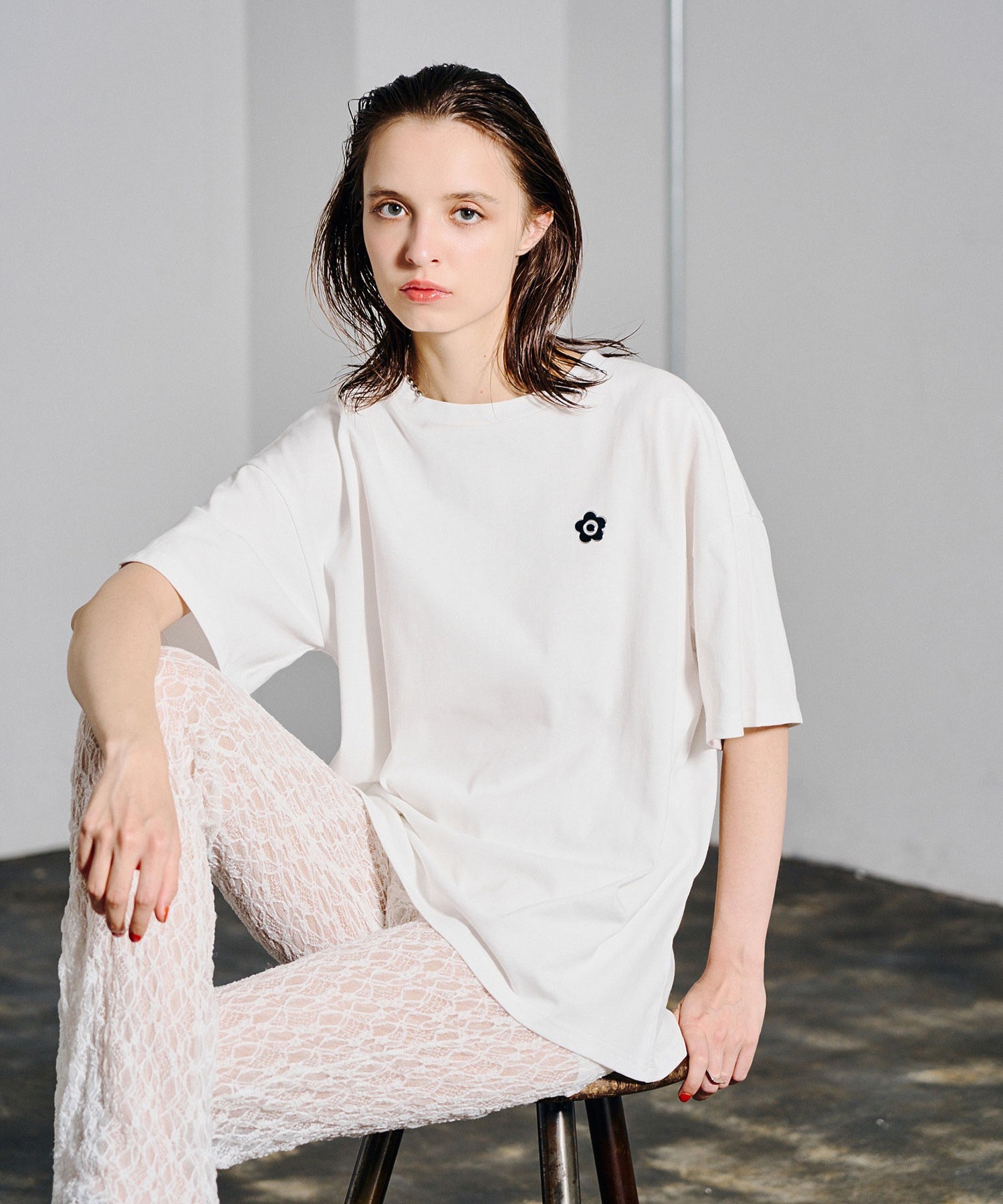 【ROSE BUD別注】MARY QUANT/BACK APPLIQUE T-SHIRT