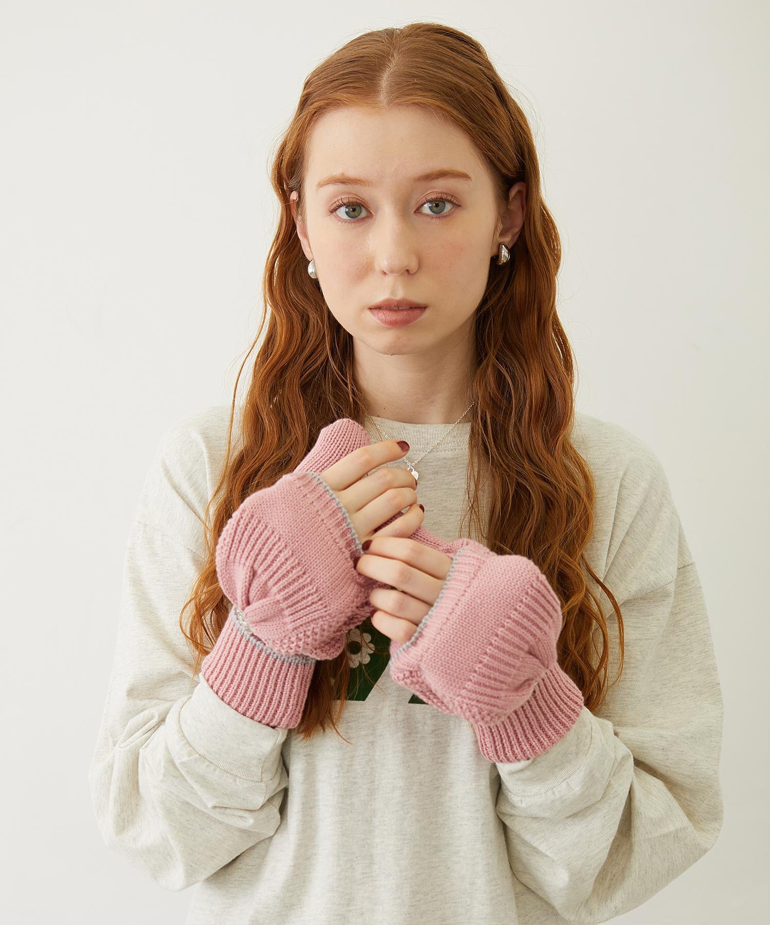 HEART CABLE MITTENS