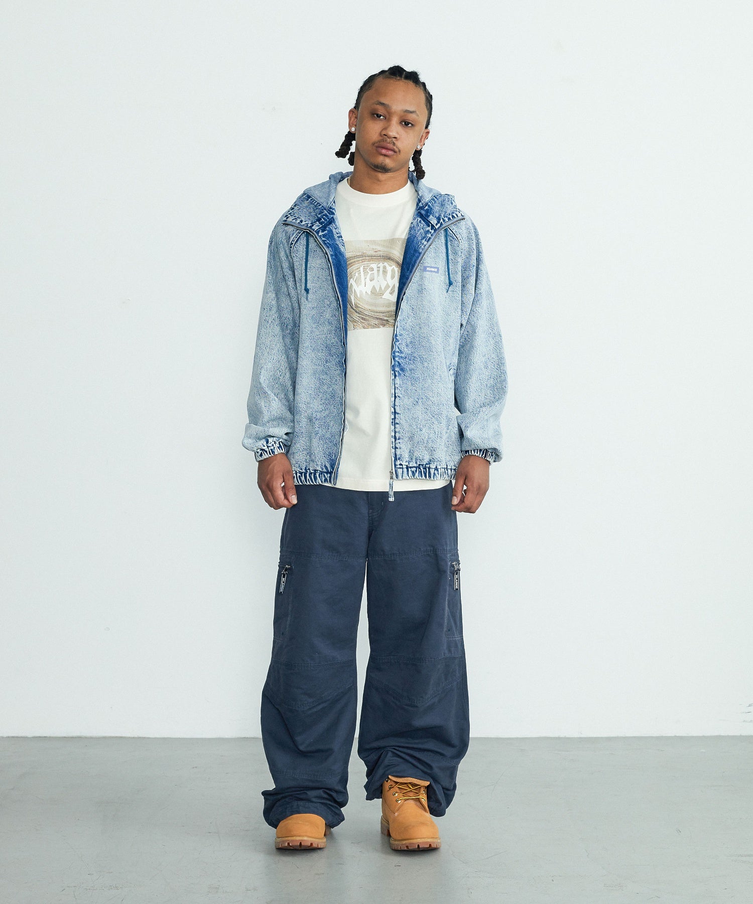 LIGHT HOODED JACKET