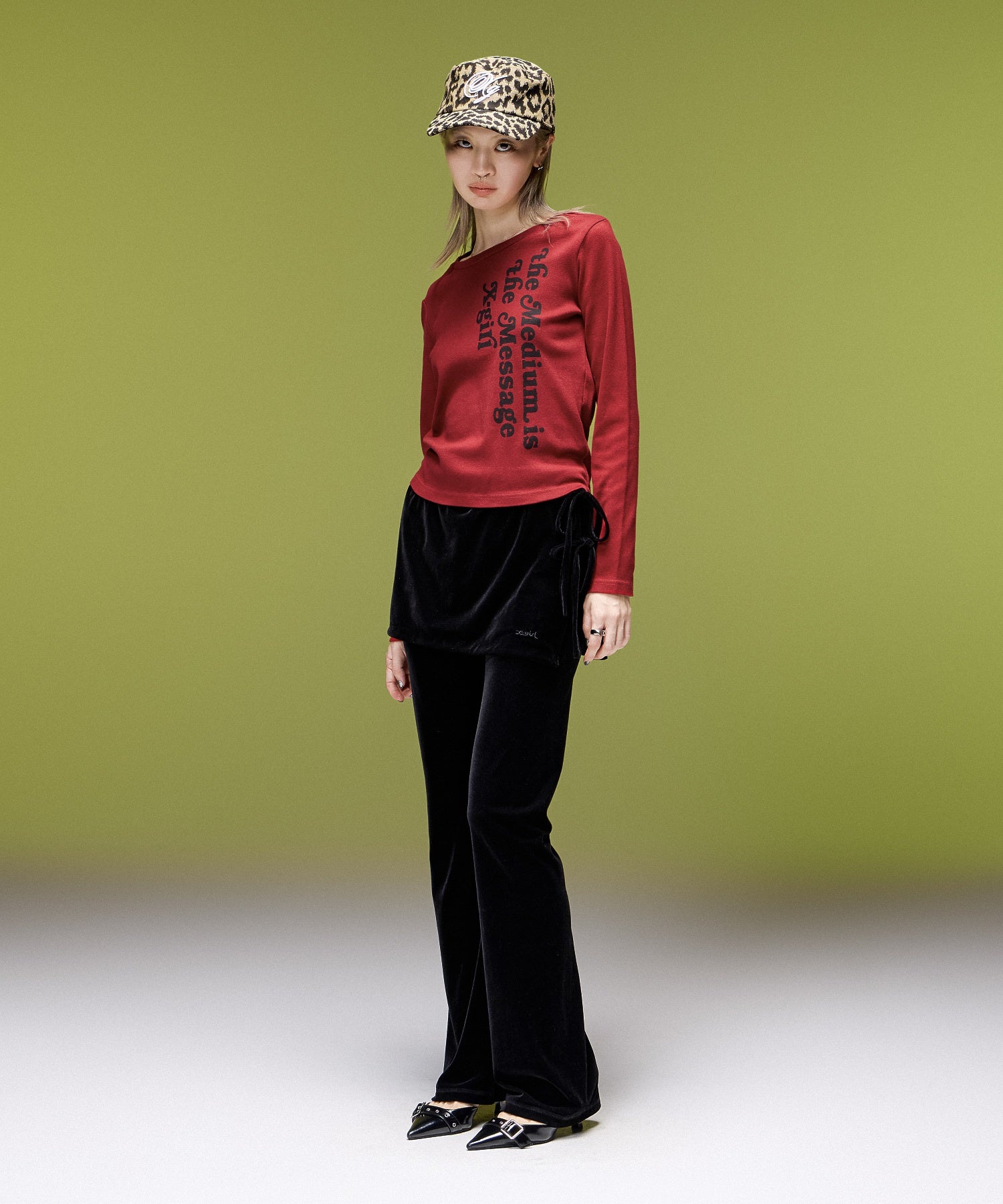 LOGO MARK EMBROIDERED FLAT BRIM CAP