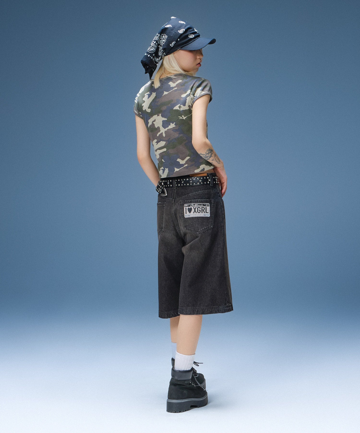 FADED HEART SPRAY LOGO S/S BABY TEE
