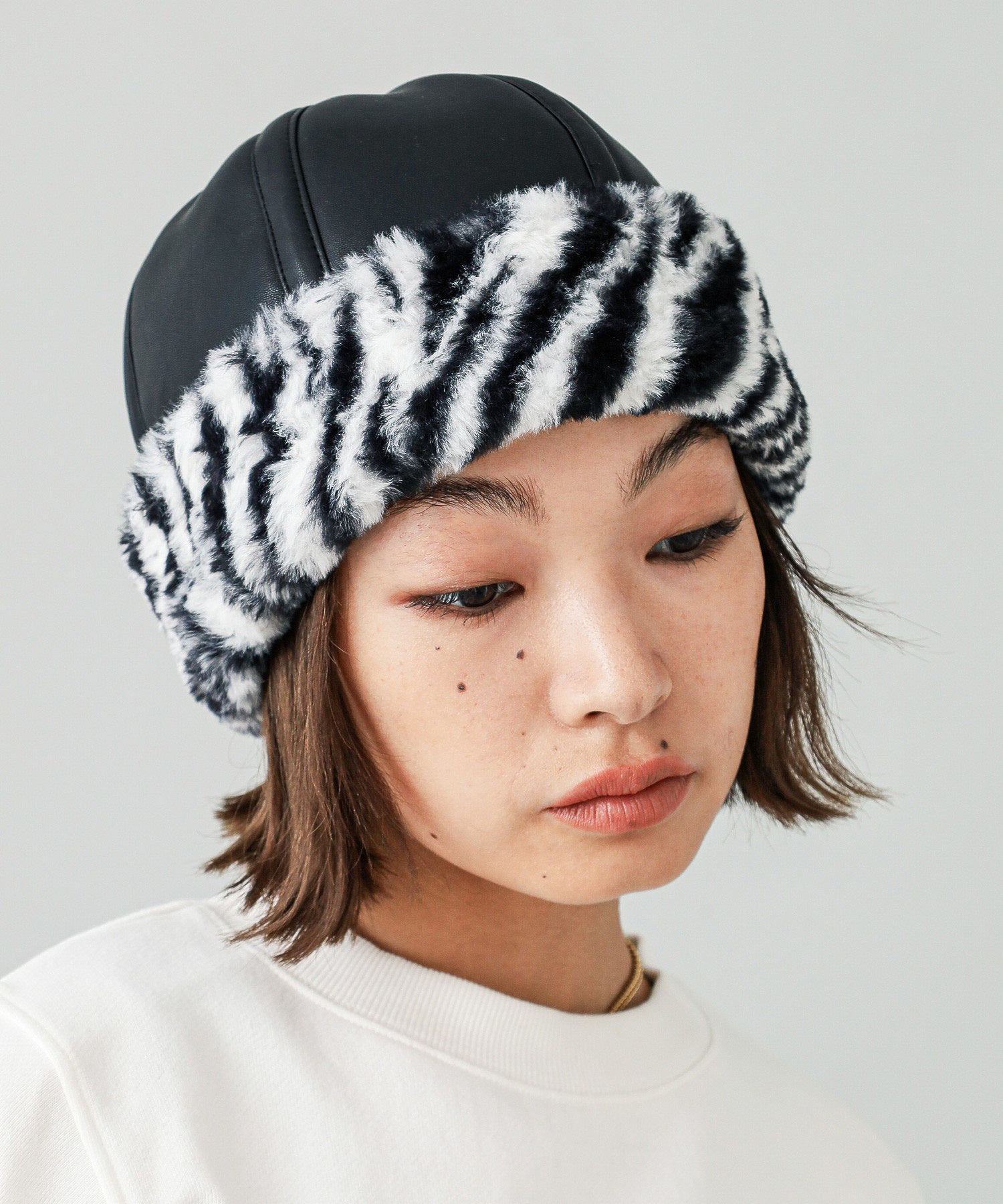 FAUX FUR BRIM HAT