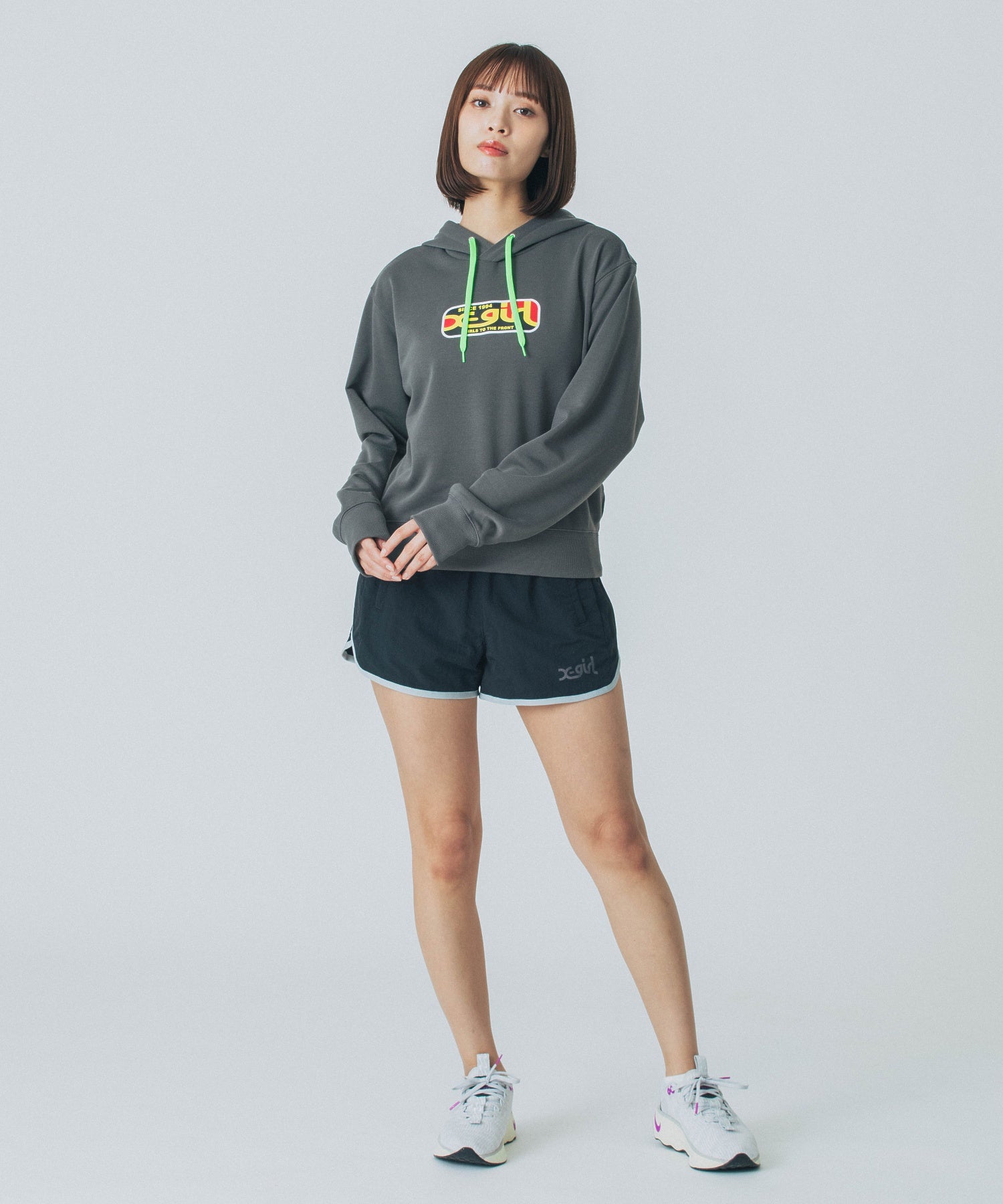 SHORT HOODIE SWEATSHIRT