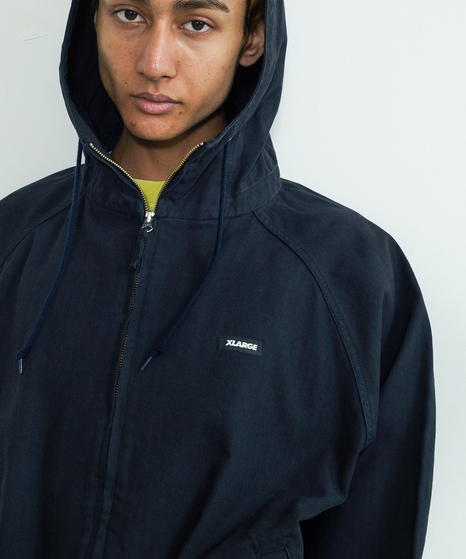 LIGHT HOODED JACKET