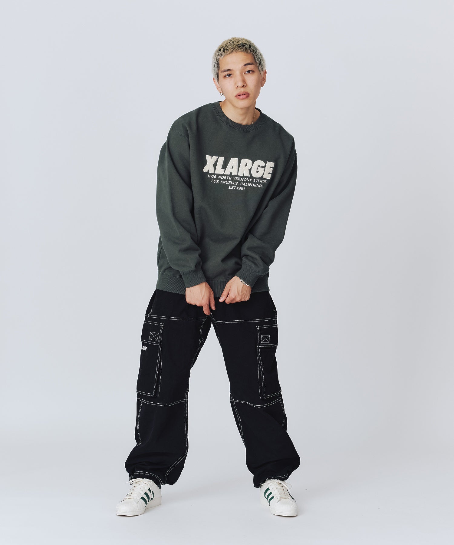 CHENILLE LOGO CREWNECK SWEATSHIRT