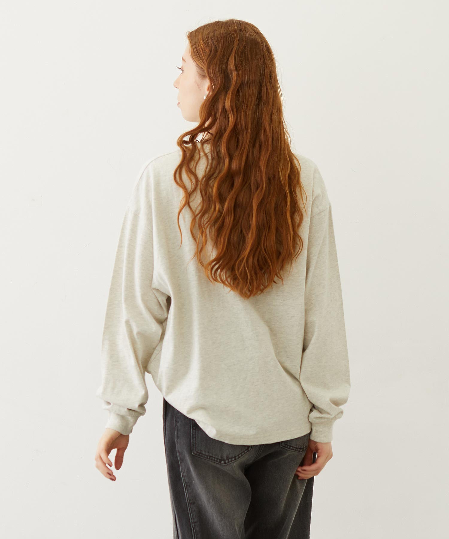 APPLE LOGO FLOCK PRINT L/S TEE