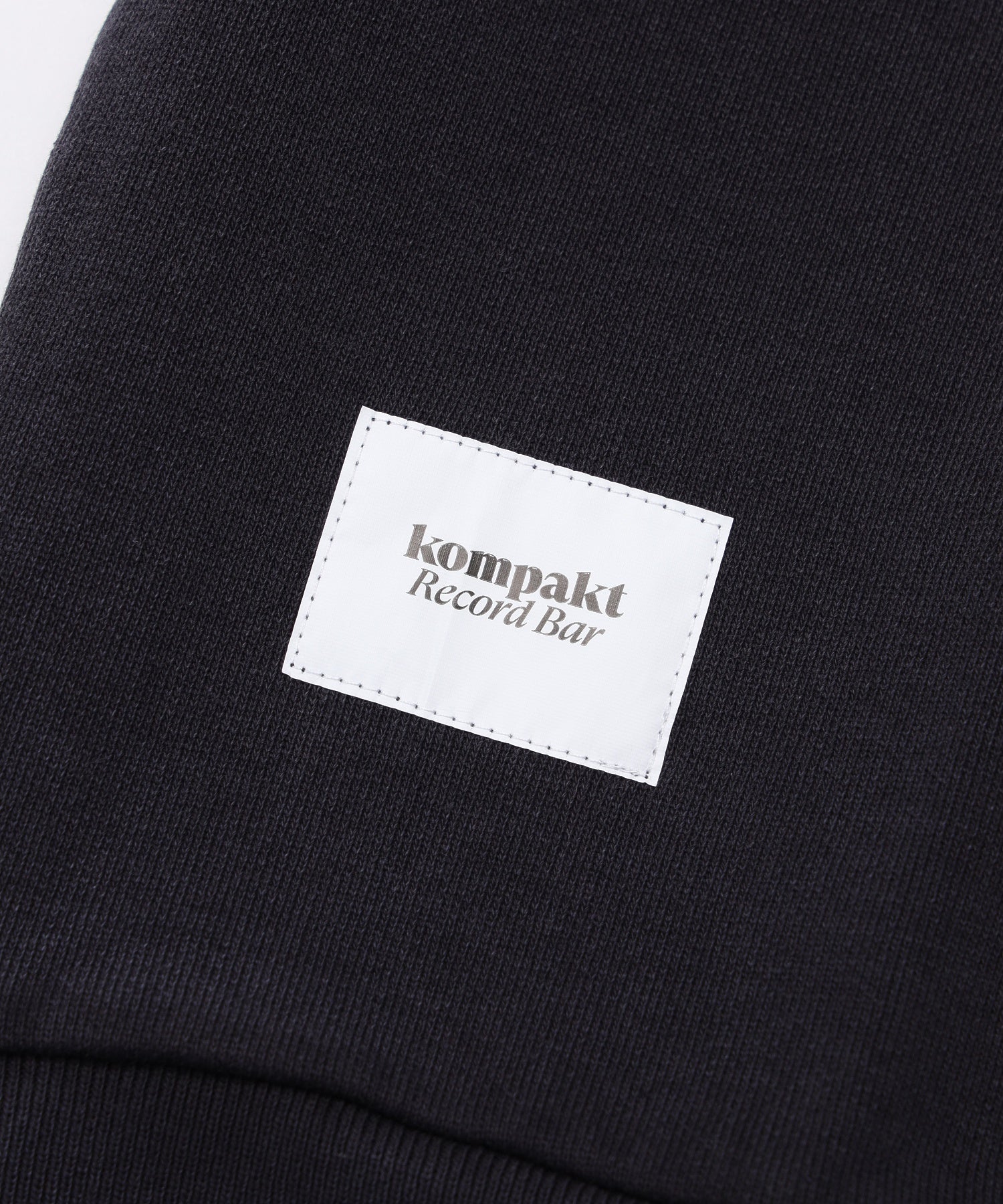 KOMPAKT RECORD BAR/コンパクト レコード バー/WASHED EMBROIDERED HALF ZIP-UP KRB5037