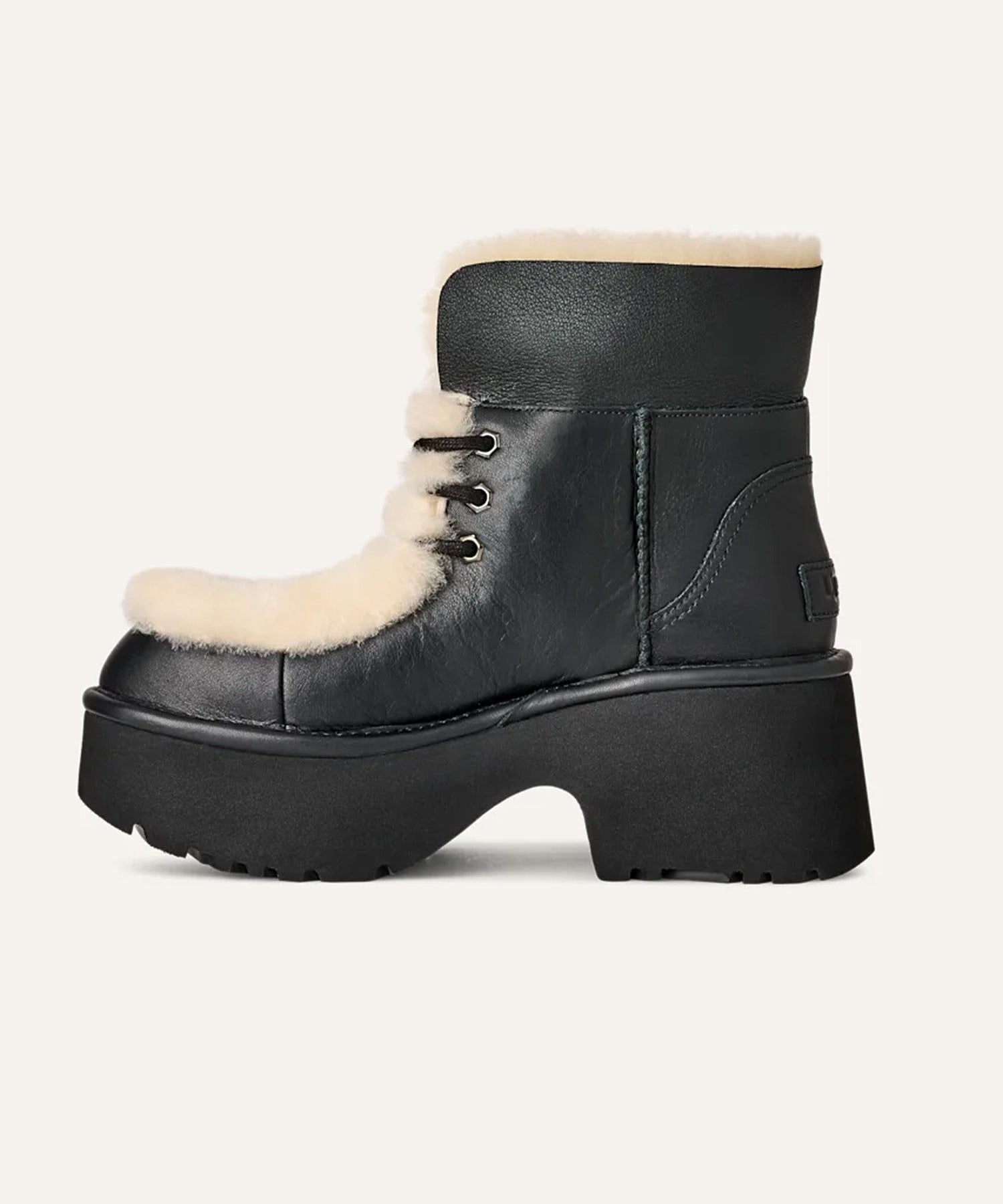 UGG/W ESMEE LEATHER LACE UP