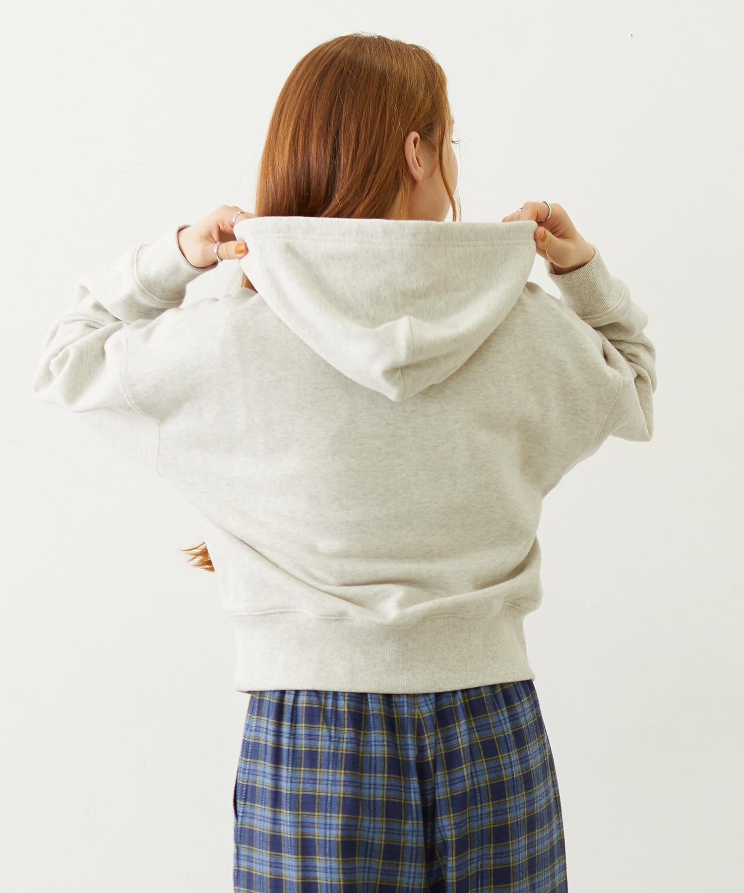 MELTY CHERRY SHORT SWEAT HOODIE