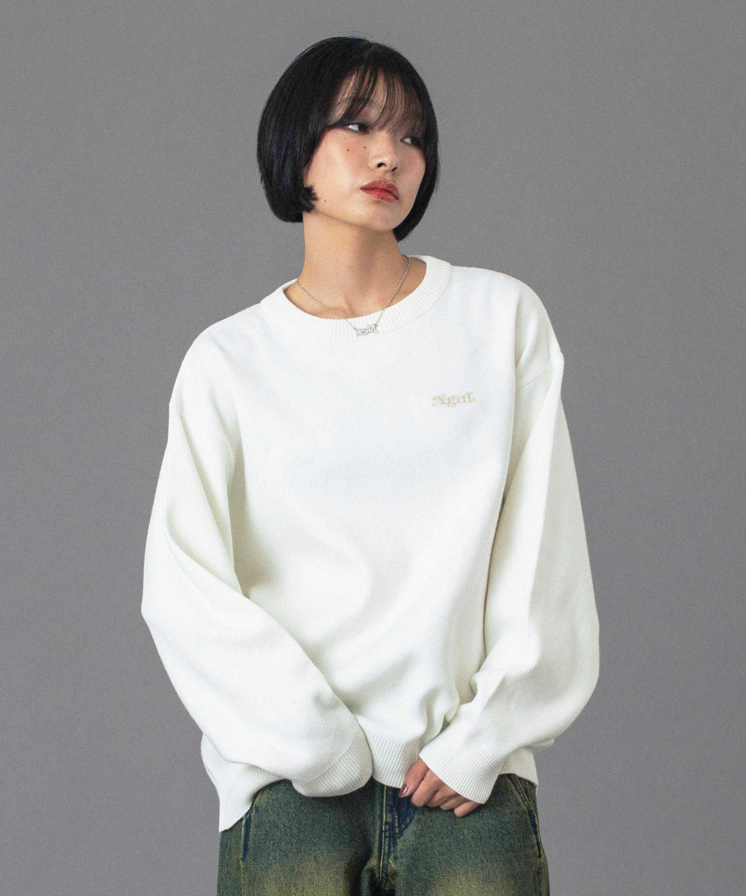 FACE EMBROIDERY KNIT TOP