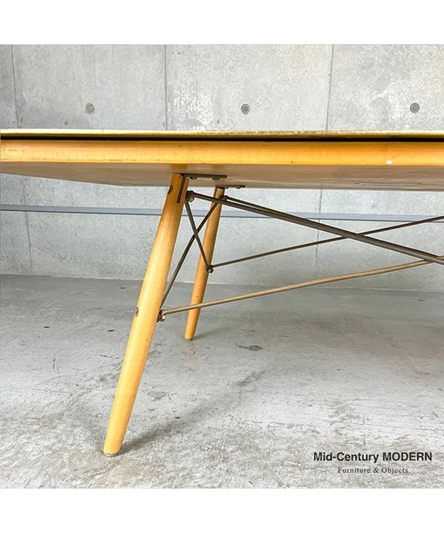 Eames Anniversary Table / Used