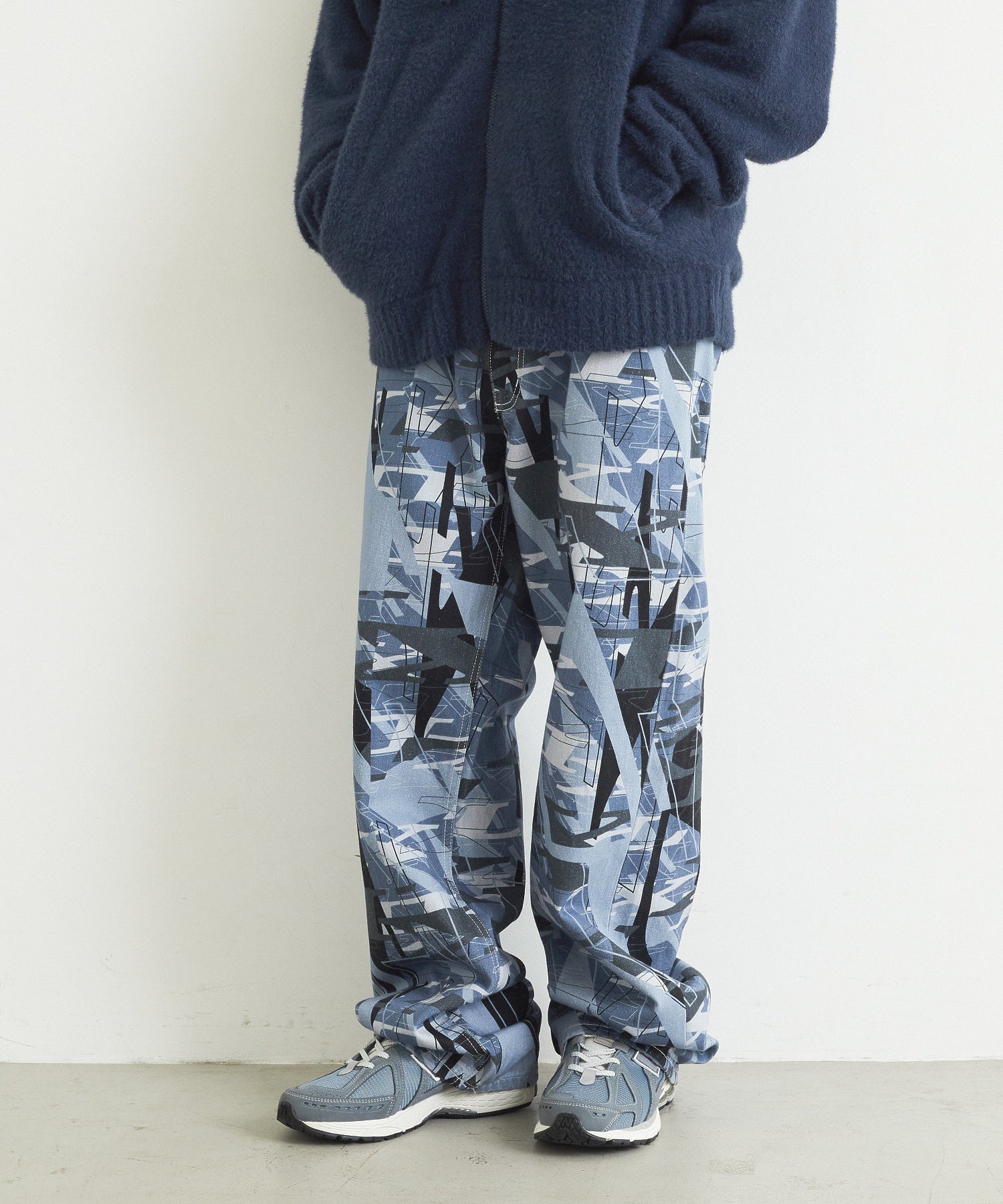 ALLOVER PRINT PANTS