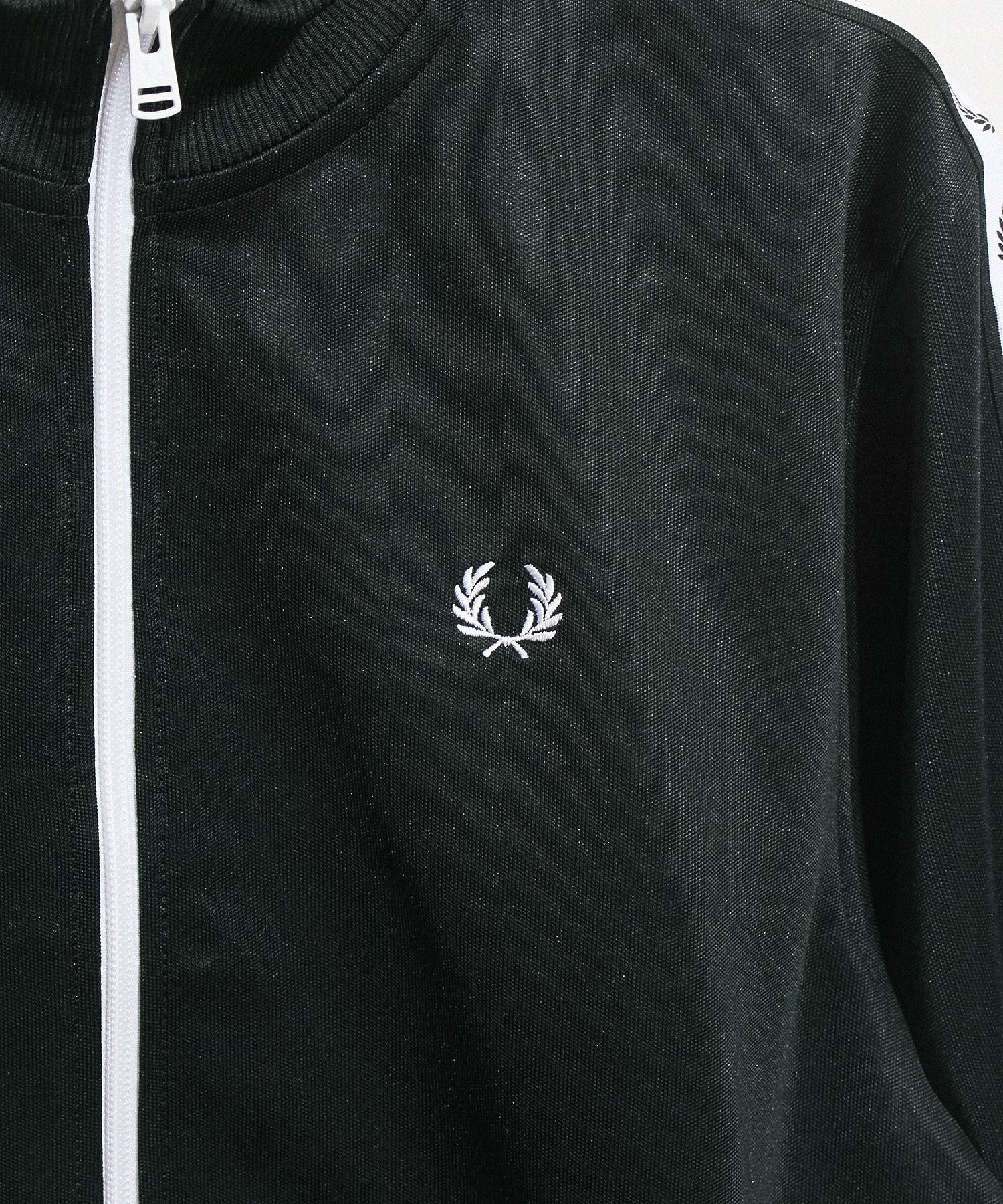 FRED PERRY/CROPPED TAPED TRACK JACKET