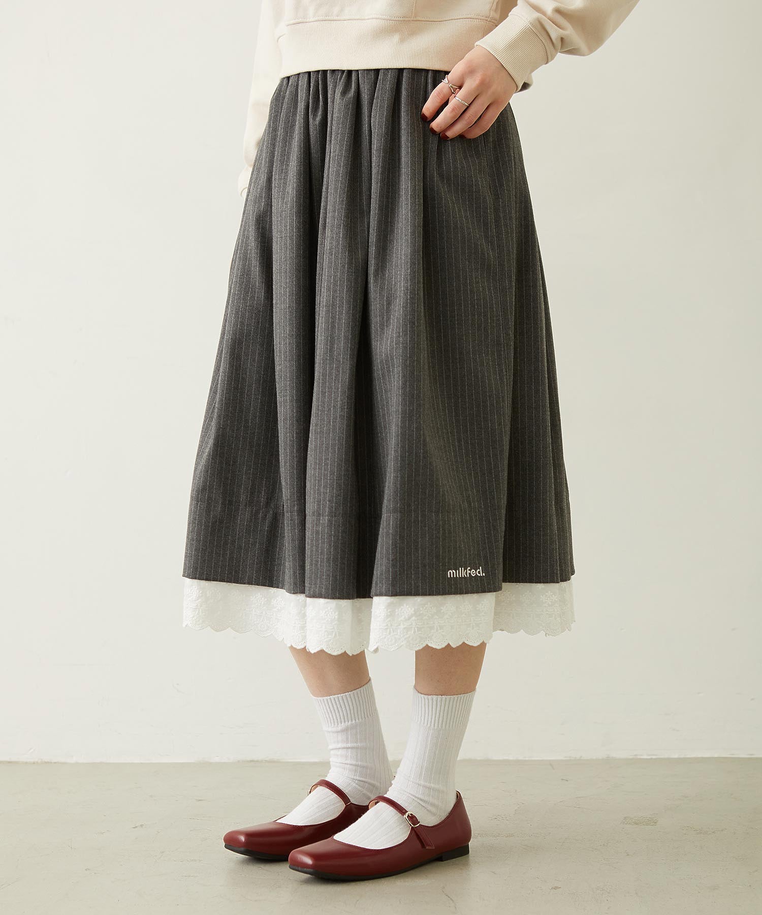 LACE HEM STRIPED SKIRT