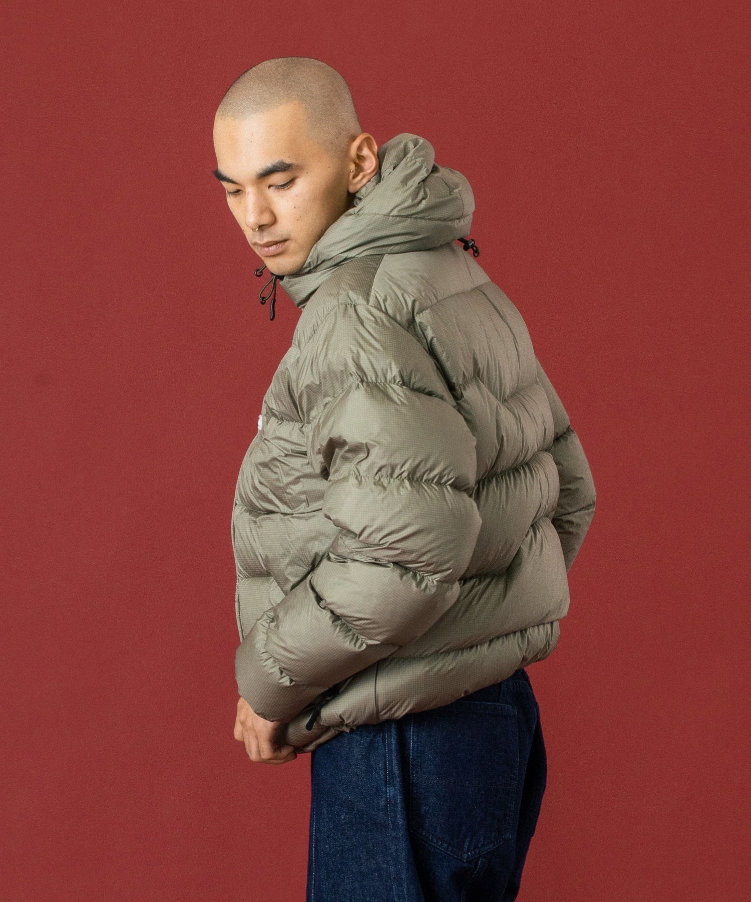 RIPSTOP HOODED DOWN JACKET